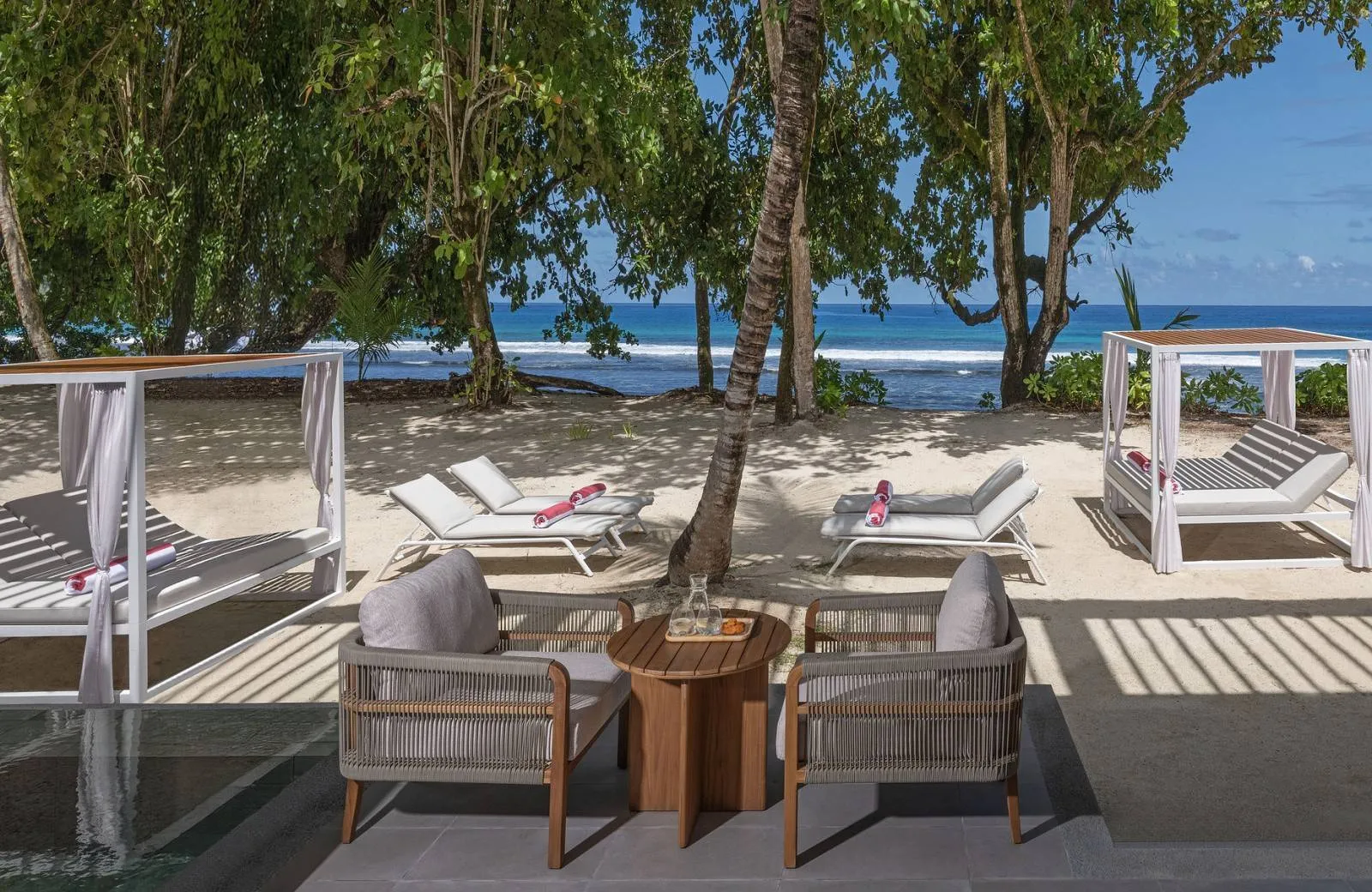 Avani+ Barbarons Seychelles 4*