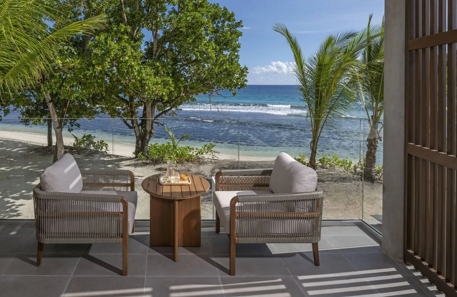 Avani+ Barbarons Seychelles 4*