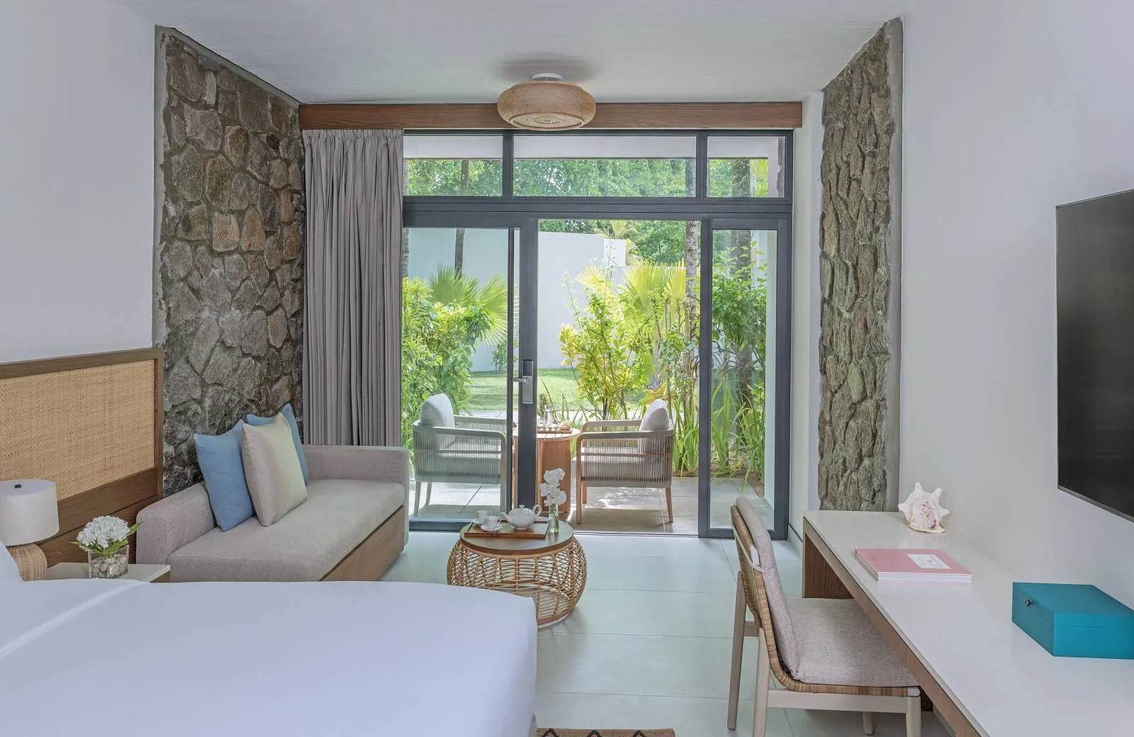 Avani+ Barbarons Seychelles 4*