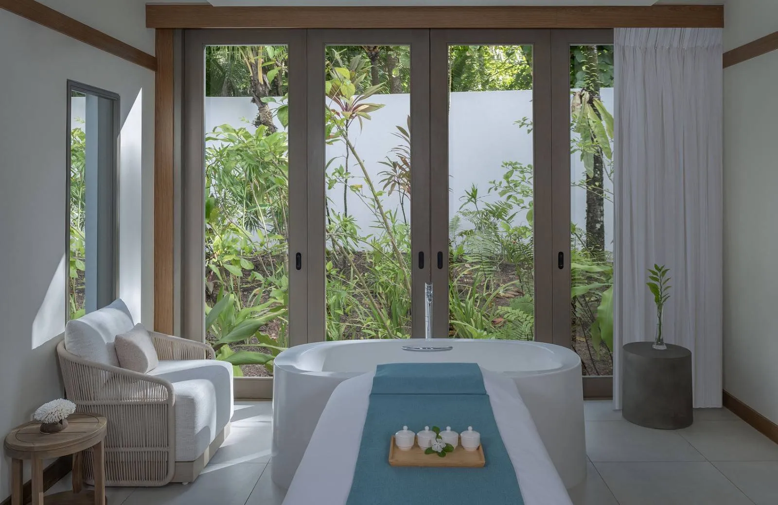 Avani+ Barbarons Seychelles 4*