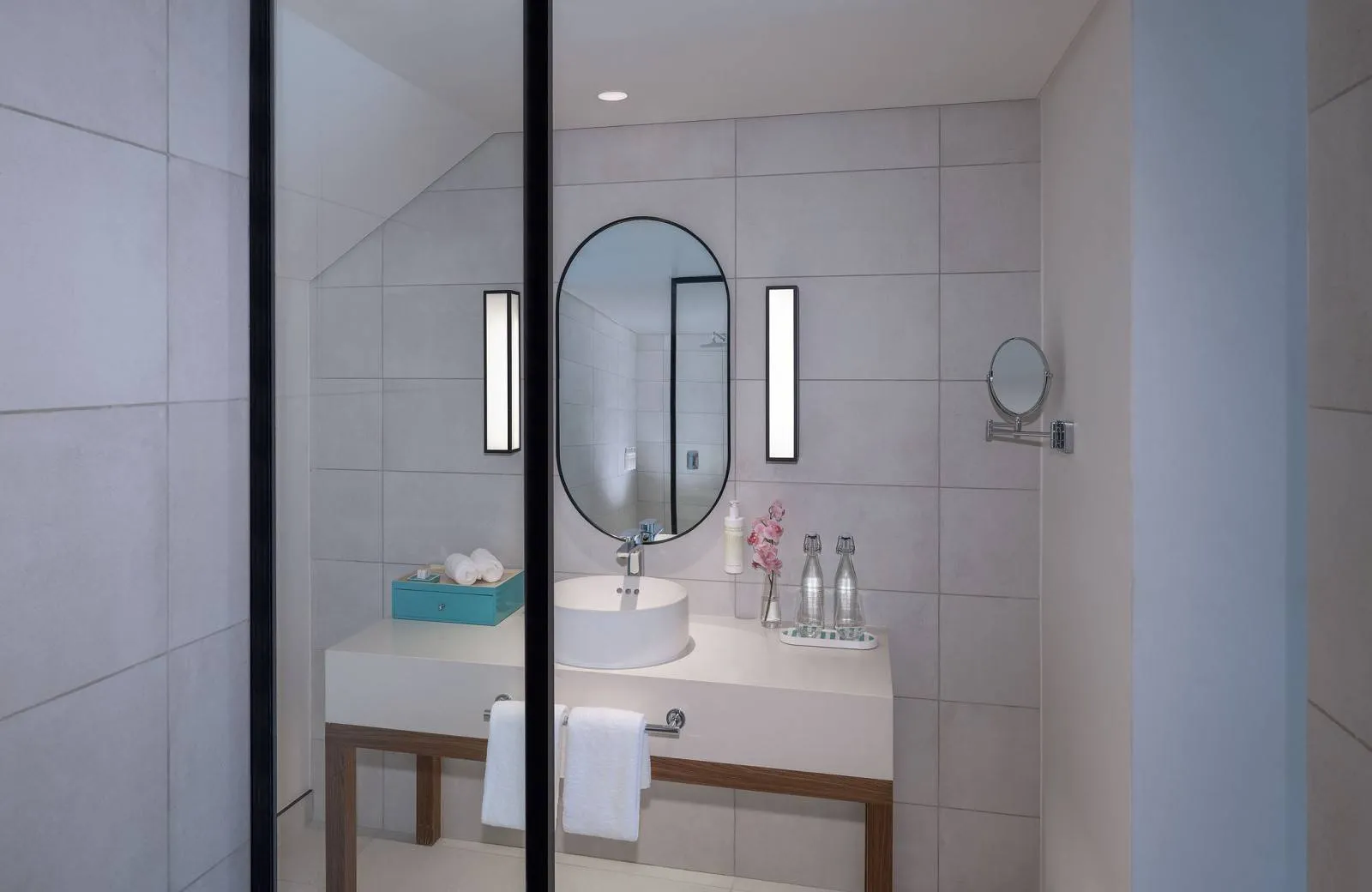 Avani+ Barbarons Seychelles 4*