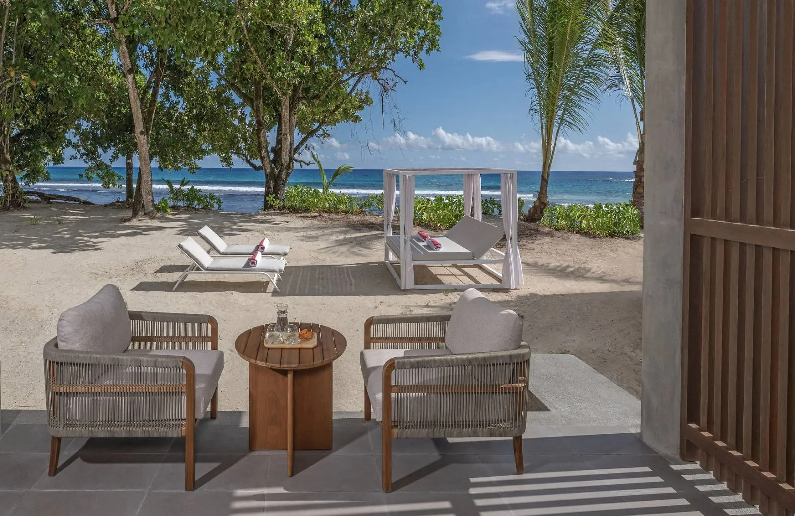 Avani+ Barbarons Seychelles 4*