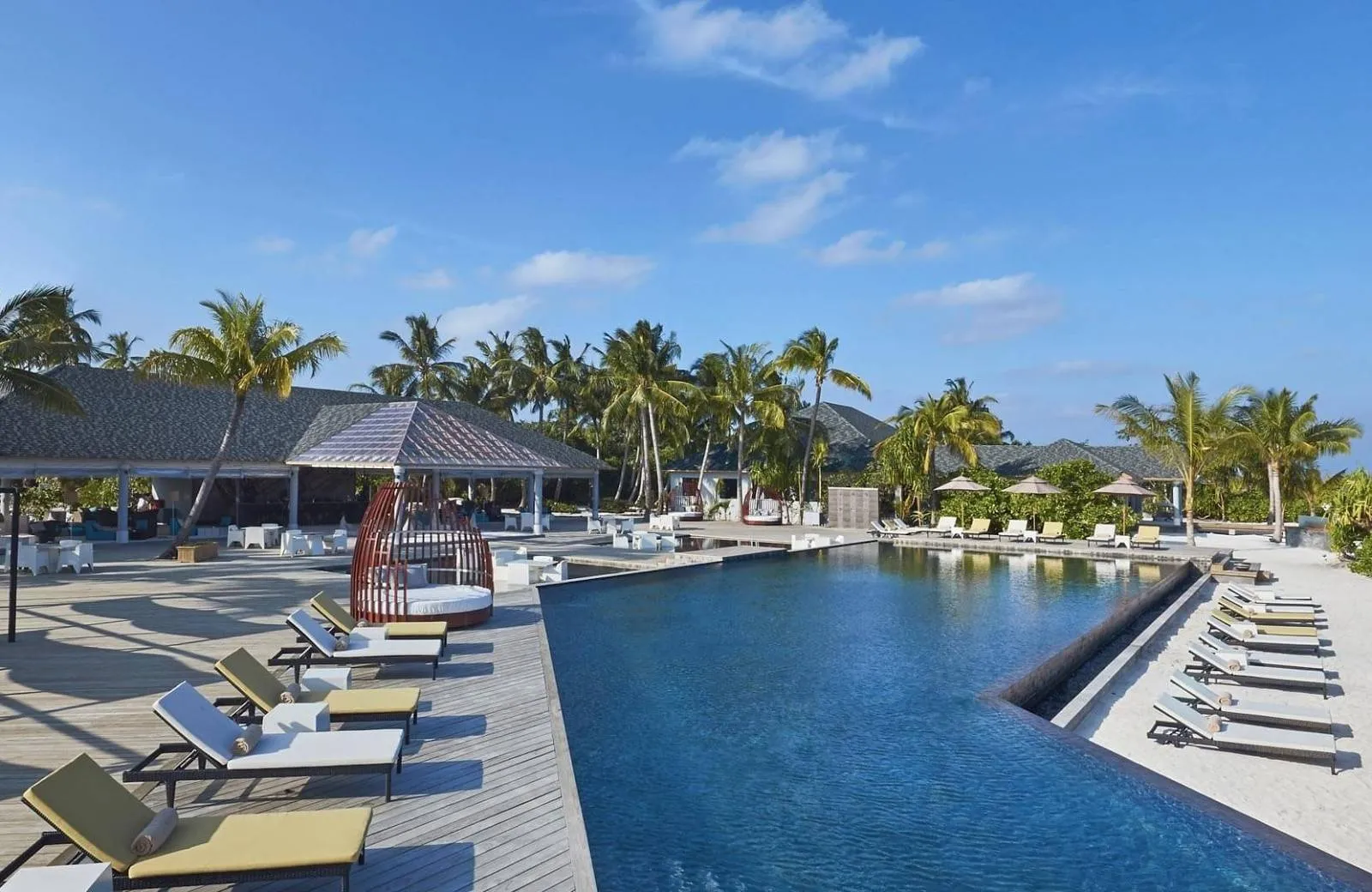 NH Collection Maldives Havodda Resort 5*