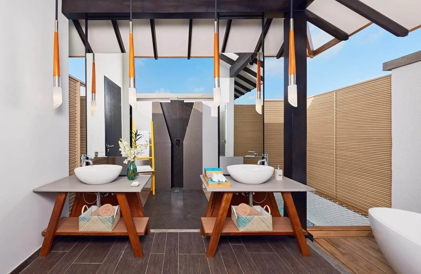 NH Collection Maldives Havodda Resort 5*