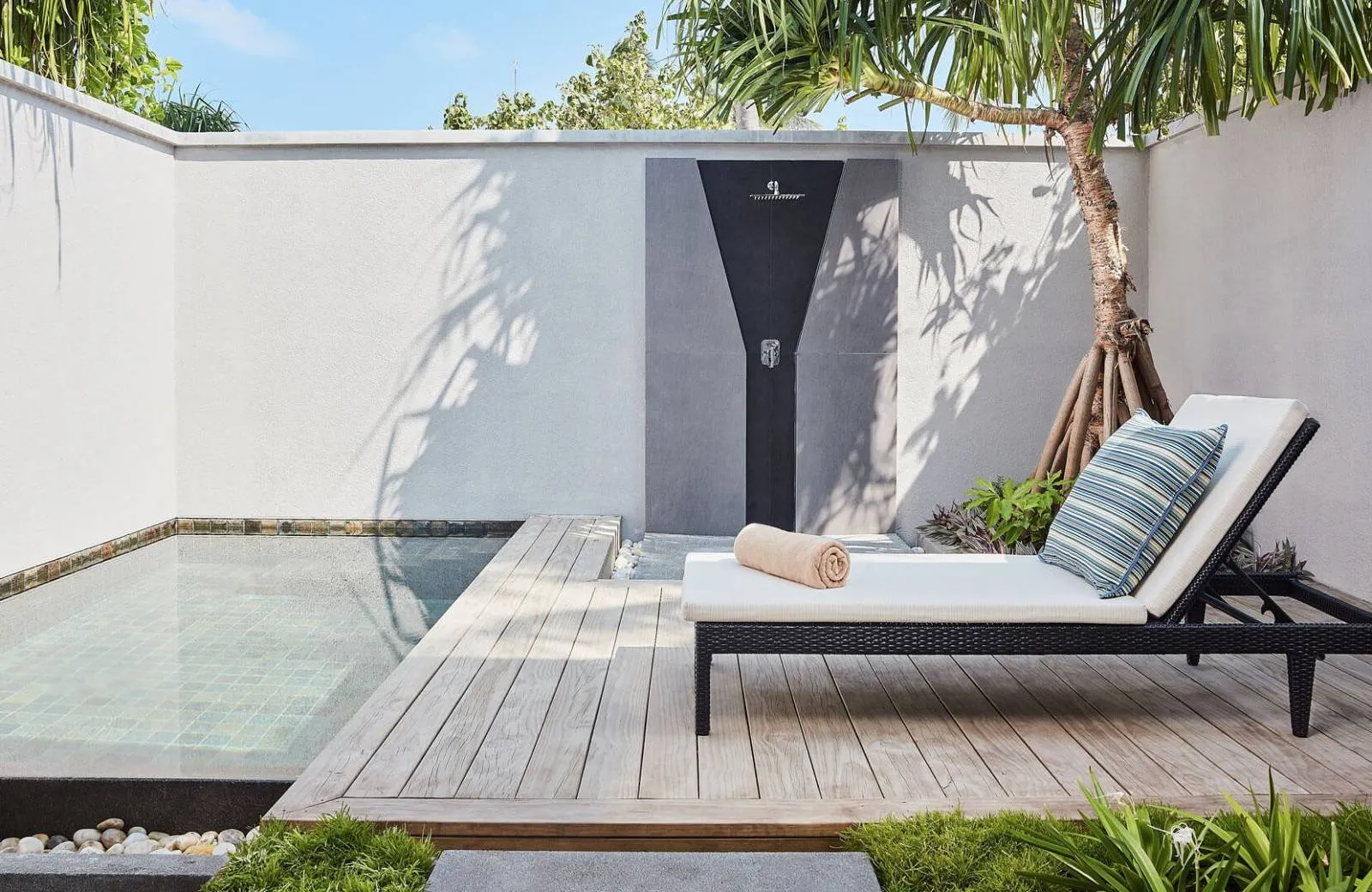 NH Collection Maldives Havodda Resort 5*