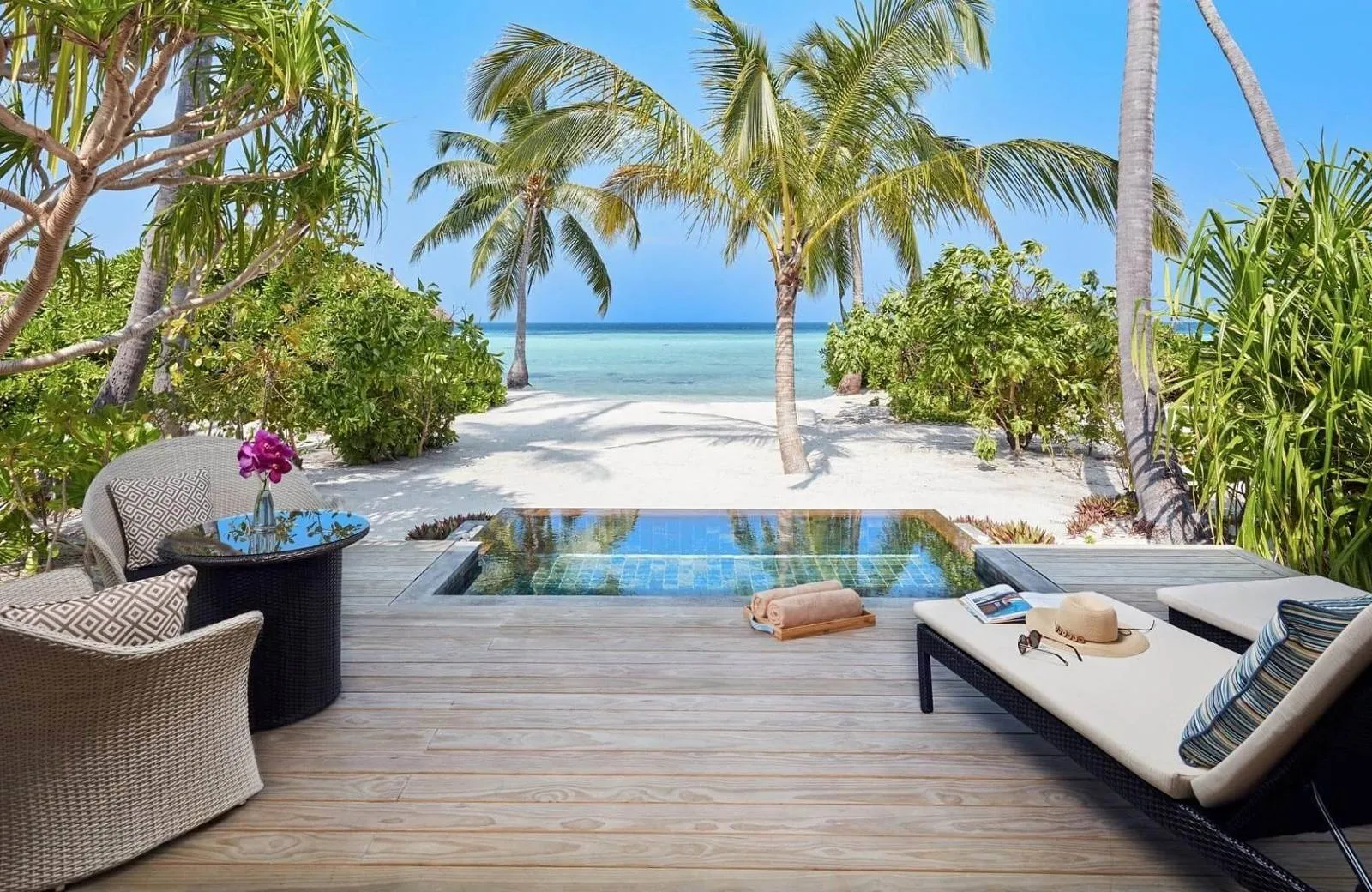 NH Collection Maldives Havodda Resort 5*