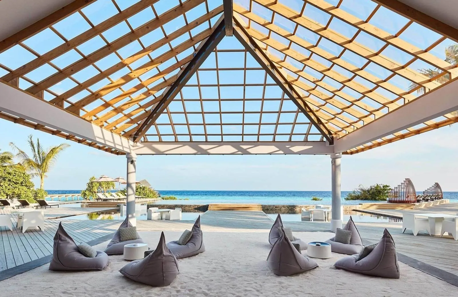 NH Collection Maldives Havodda Resort 5*