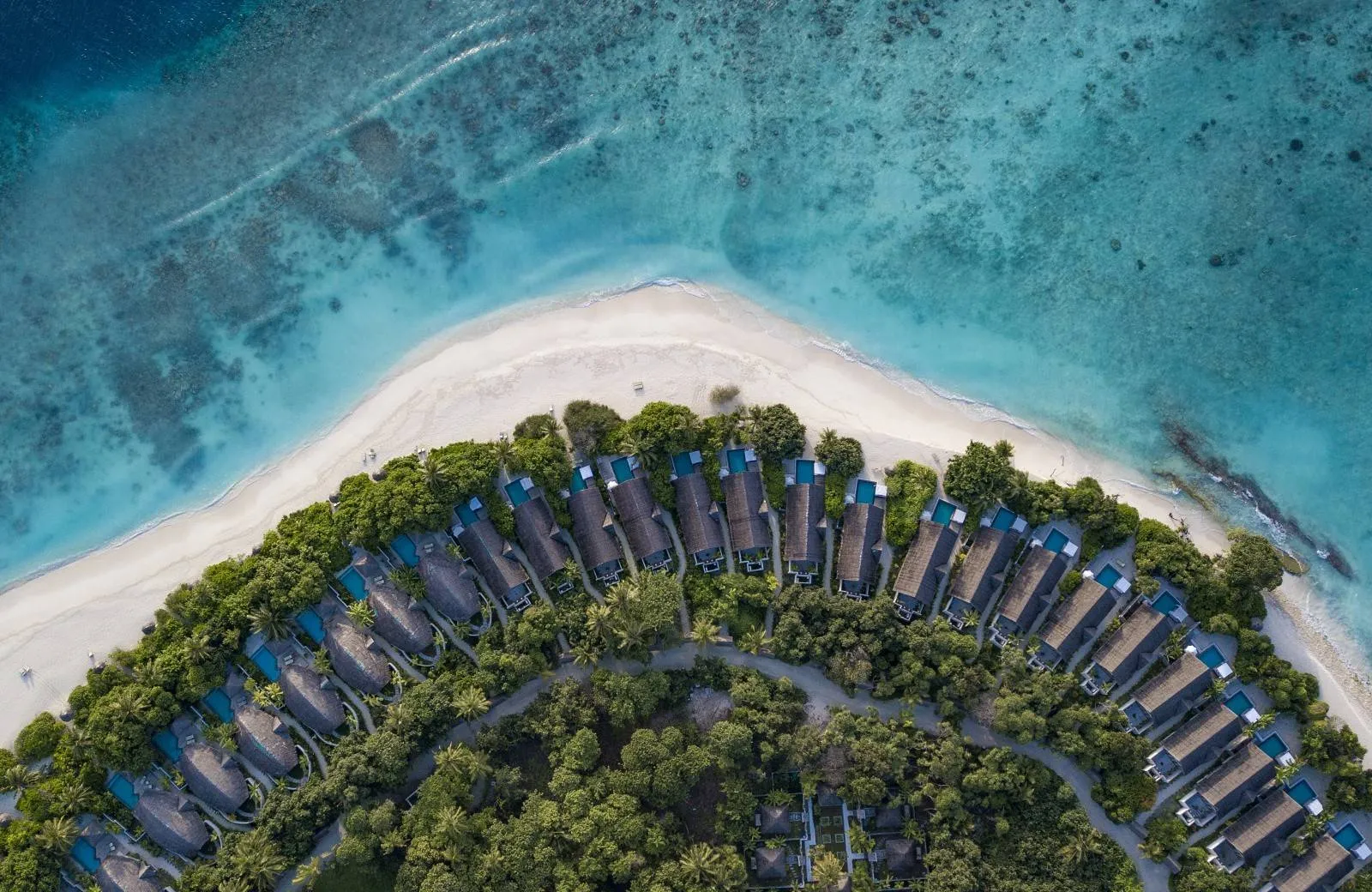 Furaveri Island Resort & Spa 5*