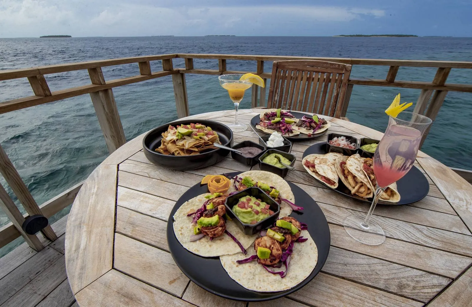 Furaveri Island Resort & Spa 5*