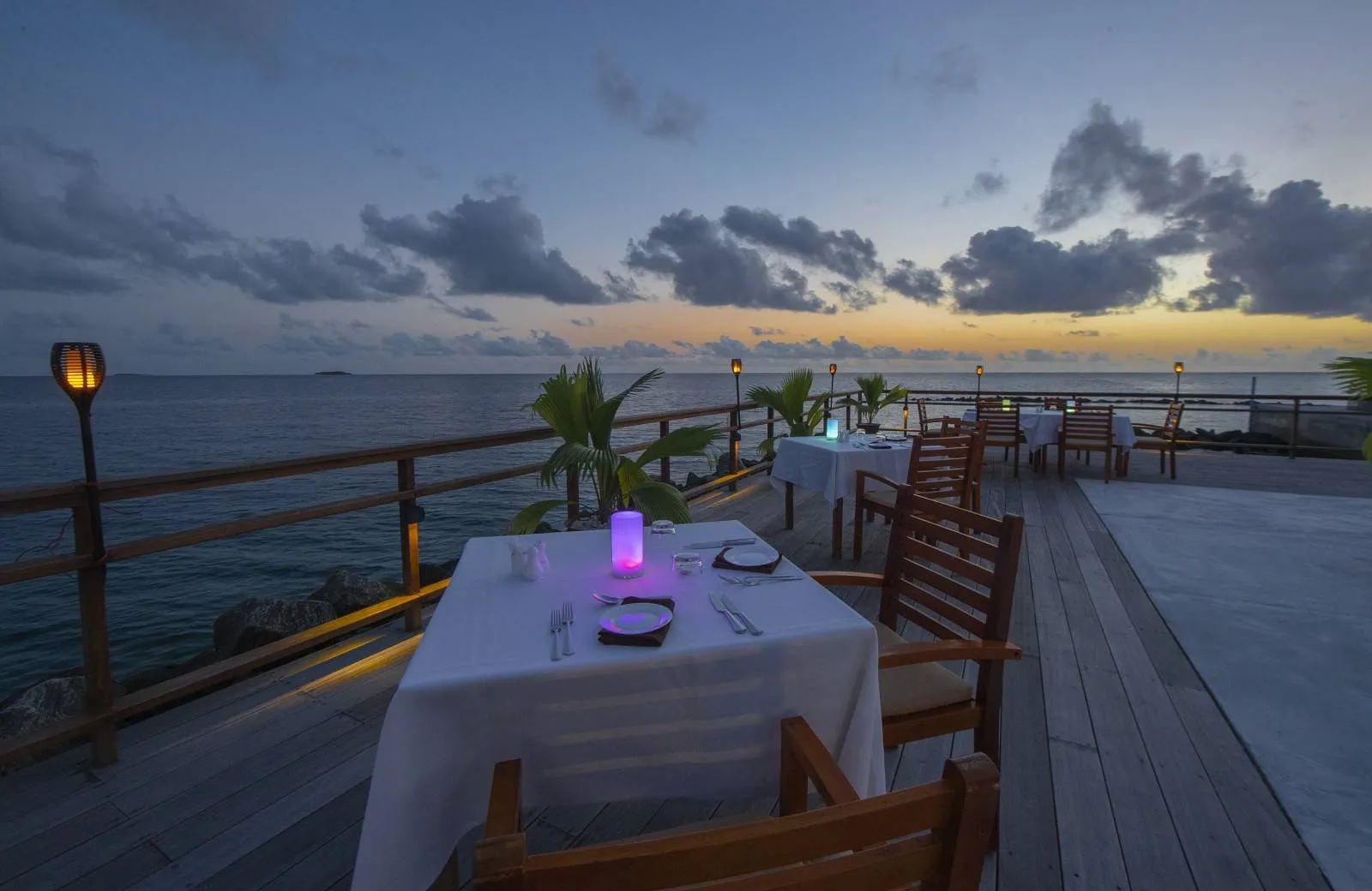 Furaveri Island Resort & Spa 5*