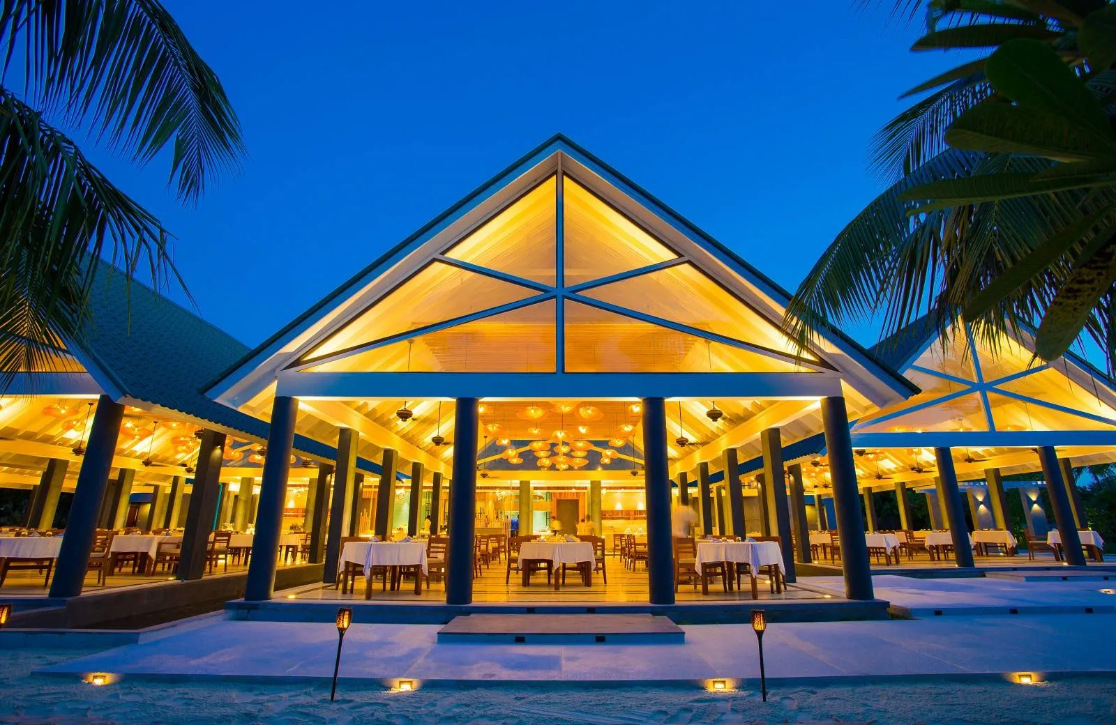 Furaveri Island Resort & Spa 5*