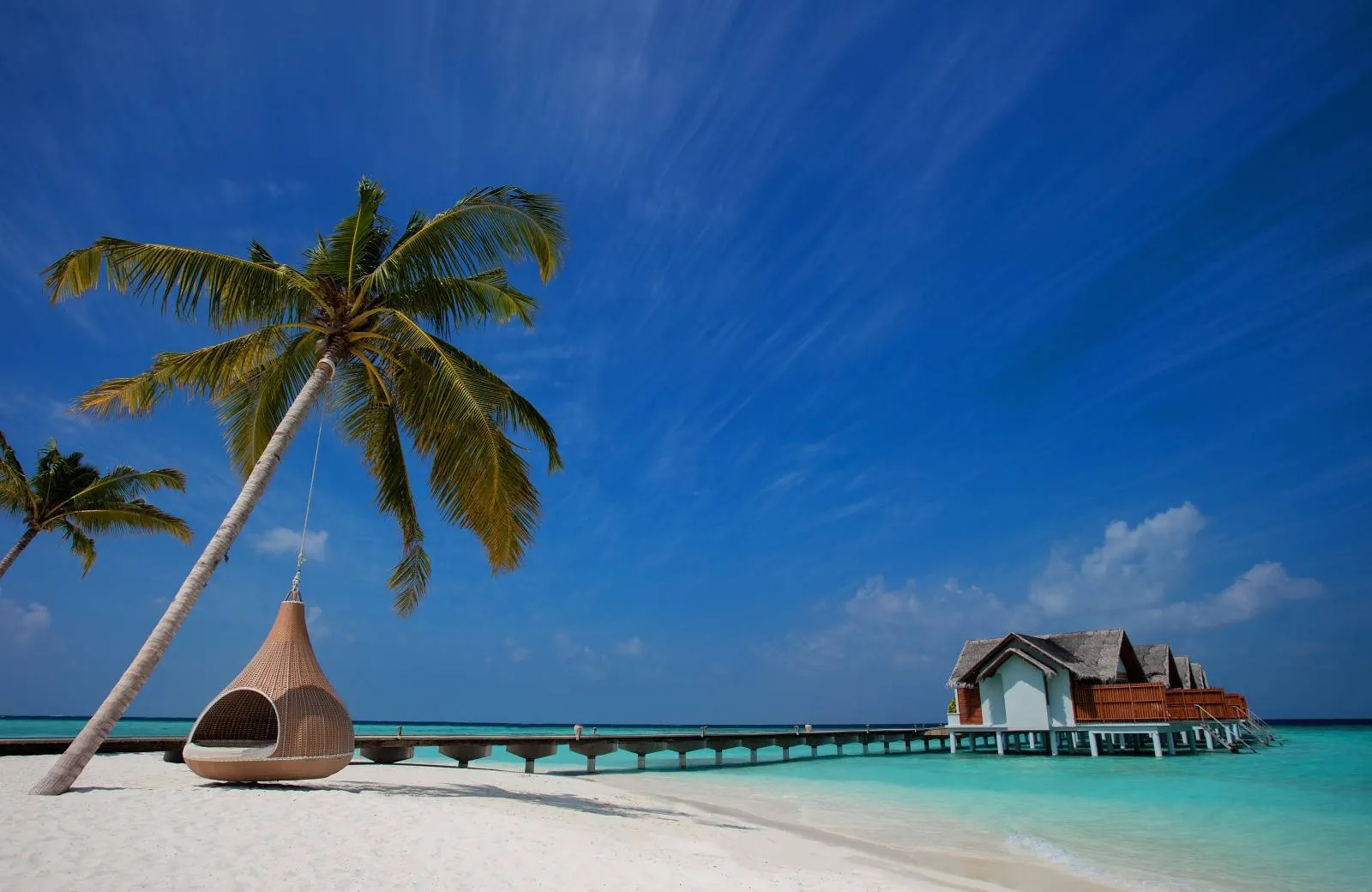 Furaveri Island Resort & Spa 5*