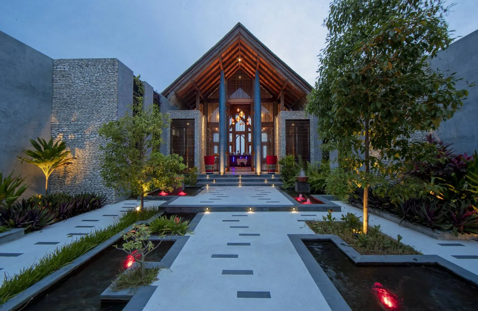 Furaveri Island Resort & Spa 5*