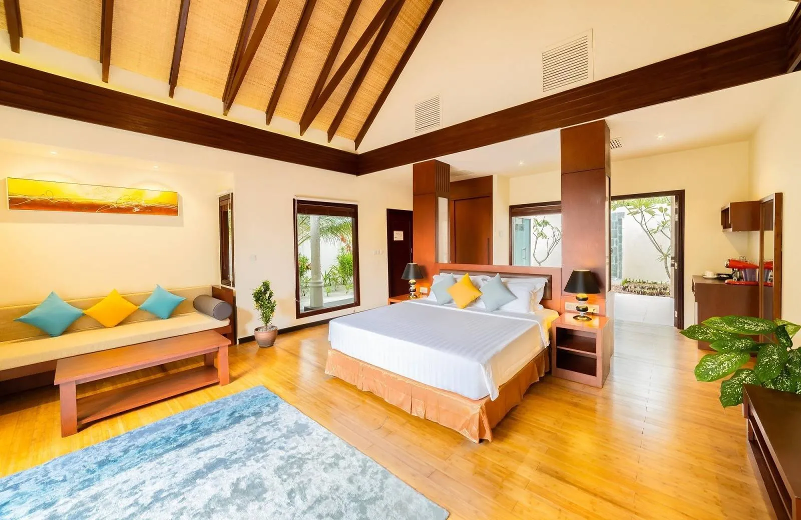 Furaveri Island Resort & Spa 5*