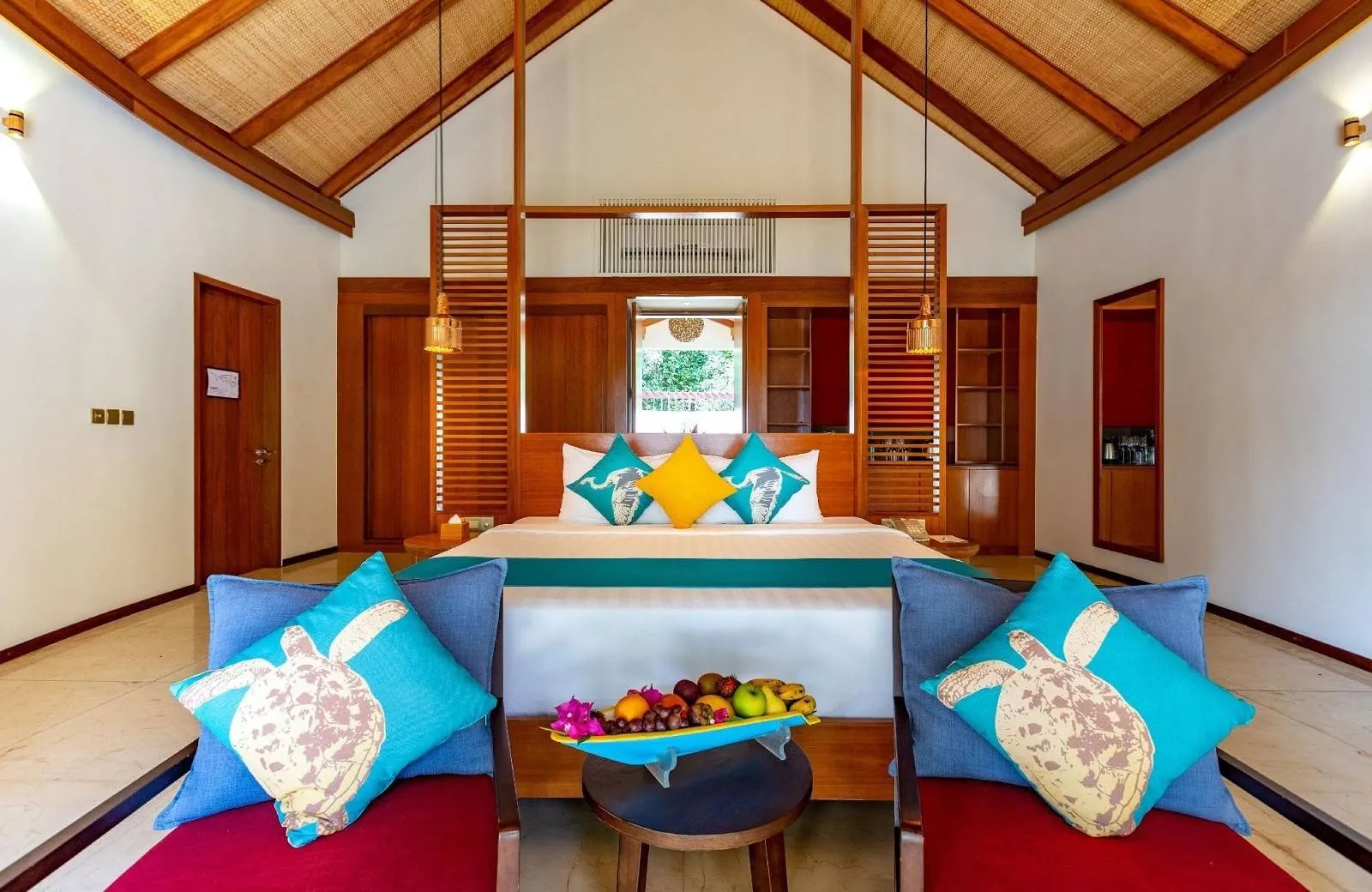 Furaveri Island Resort & Spa 5*