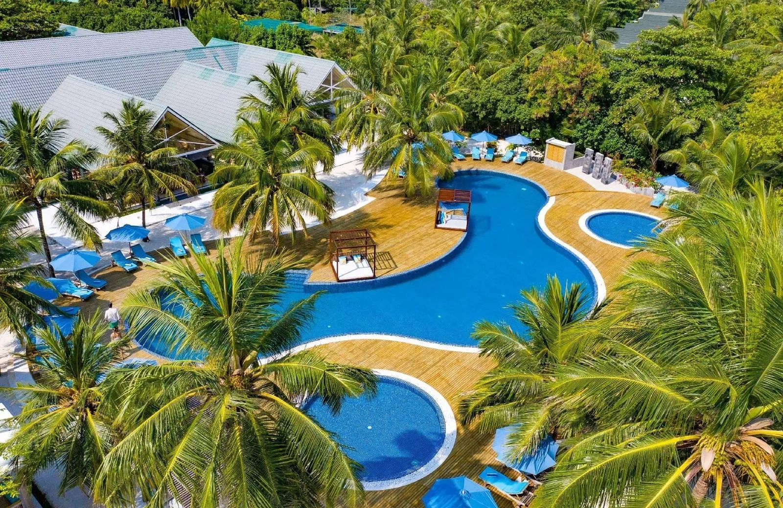 Furaveri Island Resort & Spa 5*
