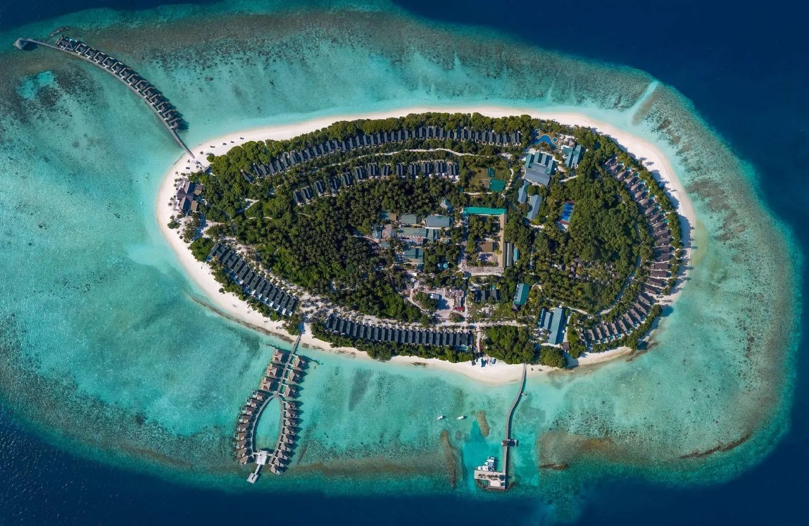 Furaveri Island Resort & Spa 5*