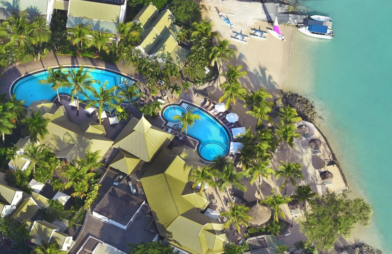 Veranda Grand Baie Hotel & Spa 4*