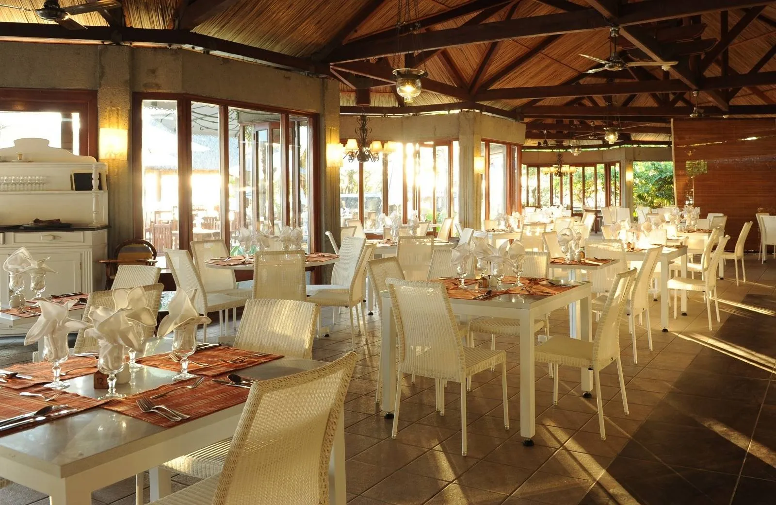 Veranda Grand Baie Hotel & Spa 4*