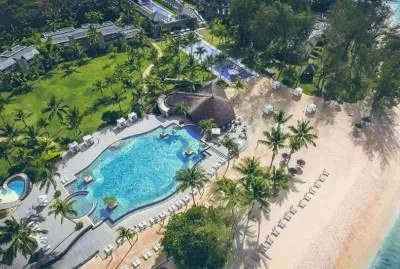 Outrigger Mauritius Beach Resort 5*