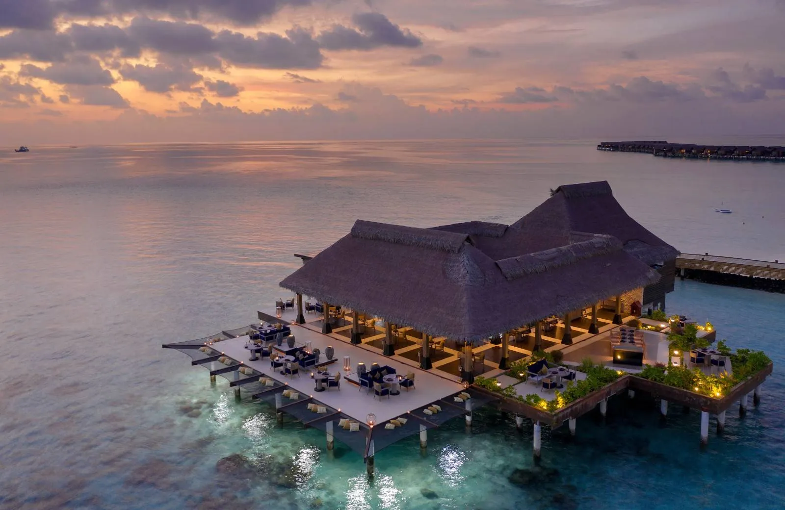 Grand Park Kodhipparu Maldives 5*