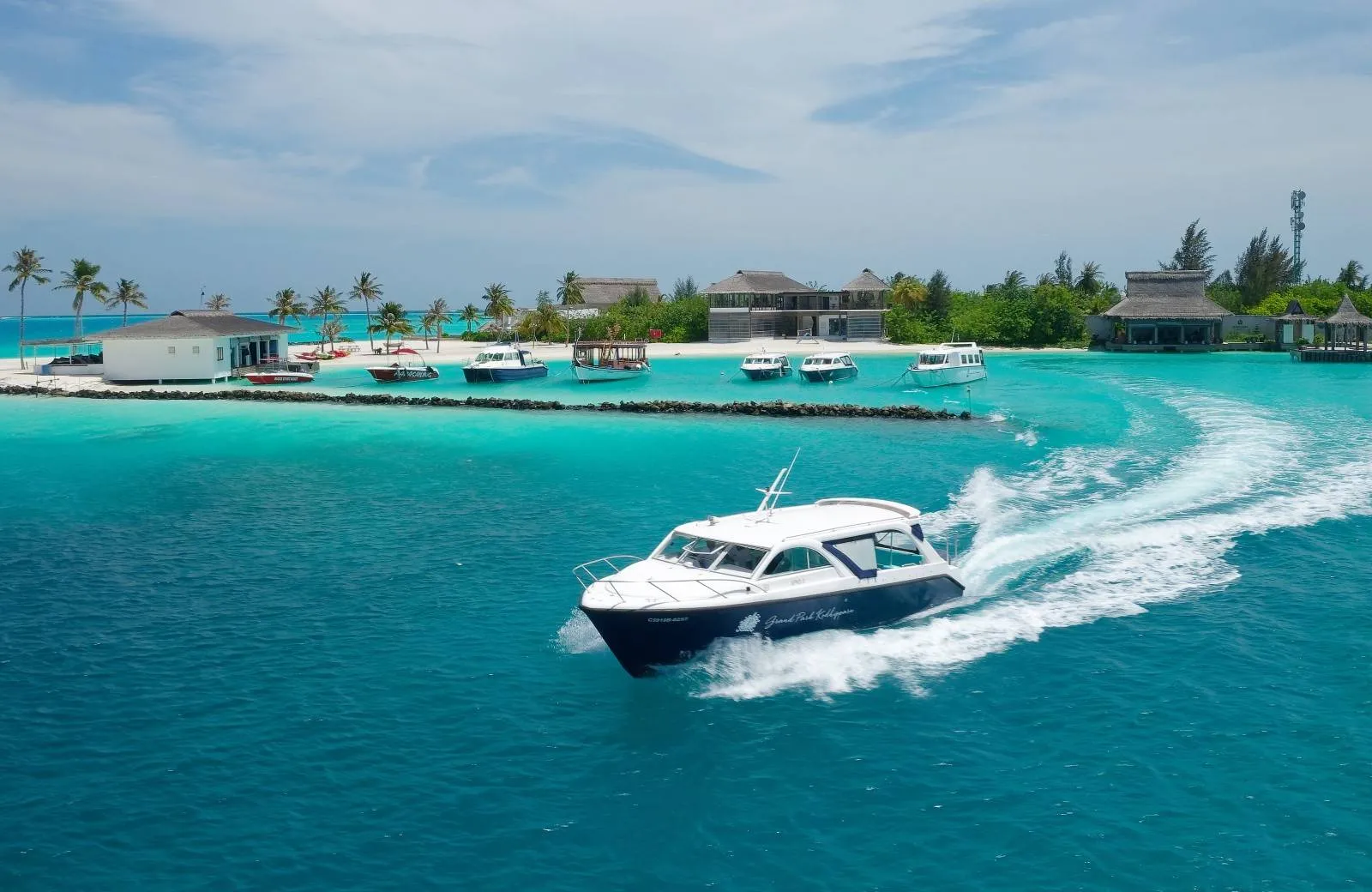 Grand Park Kodhipparu Maldives 5*
