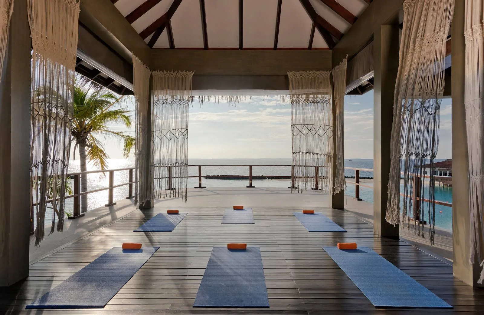 Grand Park Kodhipparu Maldives 5*