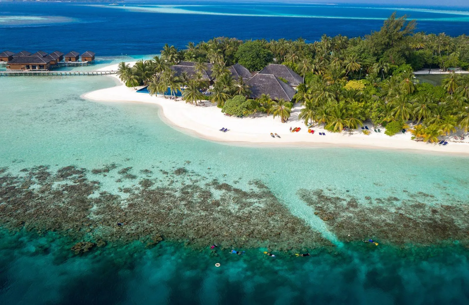 Vilamendhoo Island Resort & Spa 4*