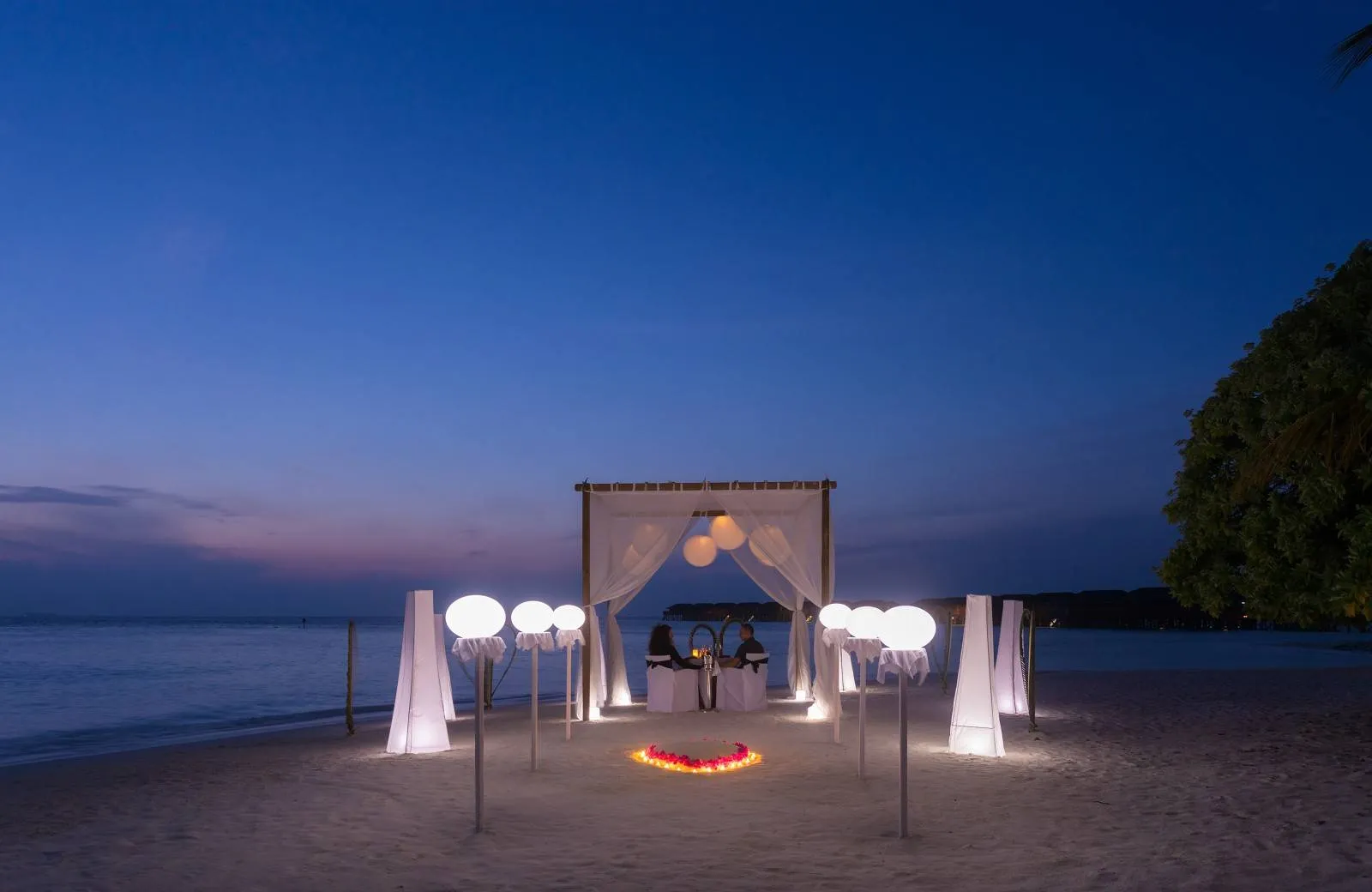 Vilamendhoo Island Resort & Spa 4*