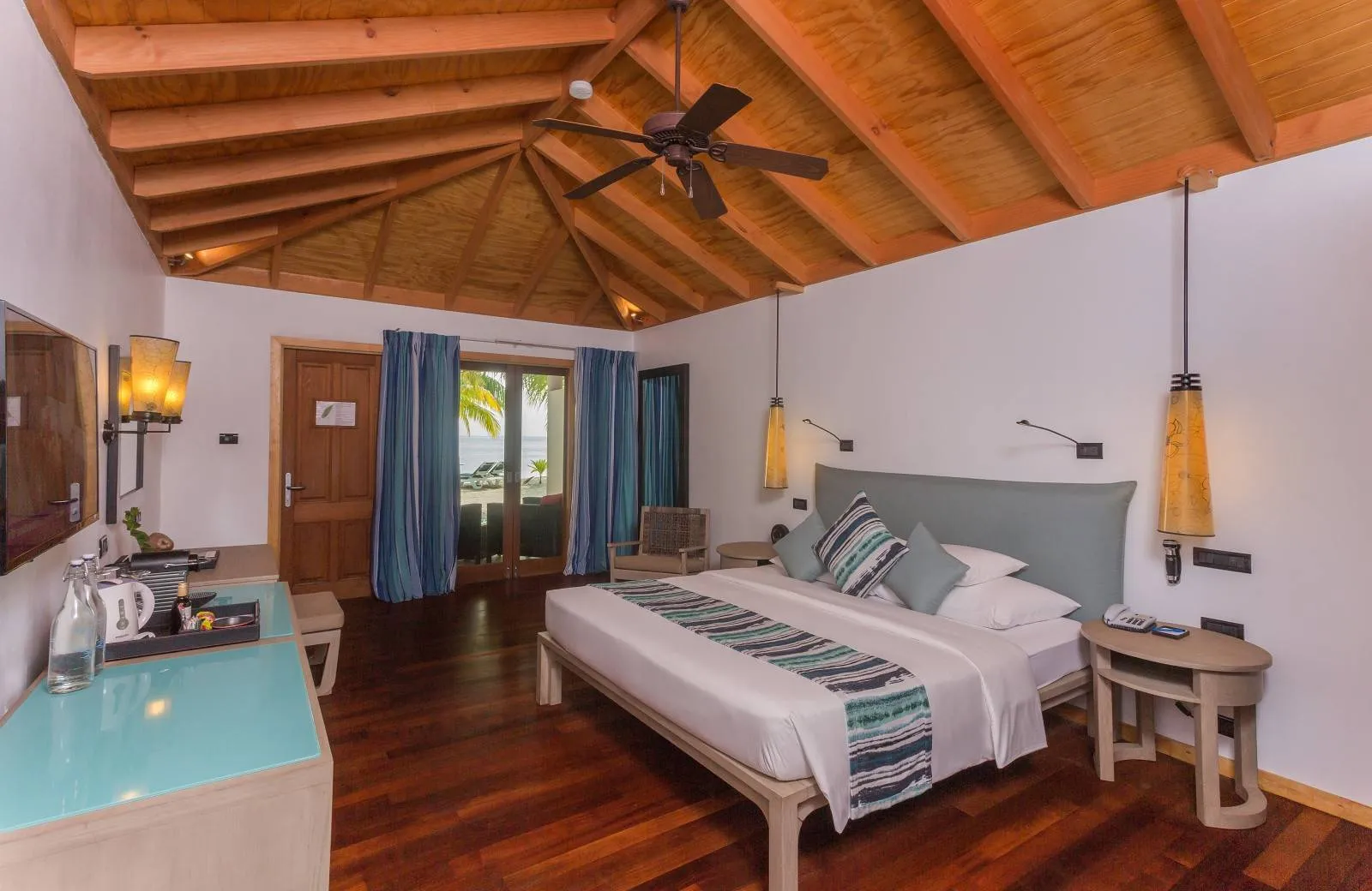Vilamendhoo Island Resort & Spa 4*