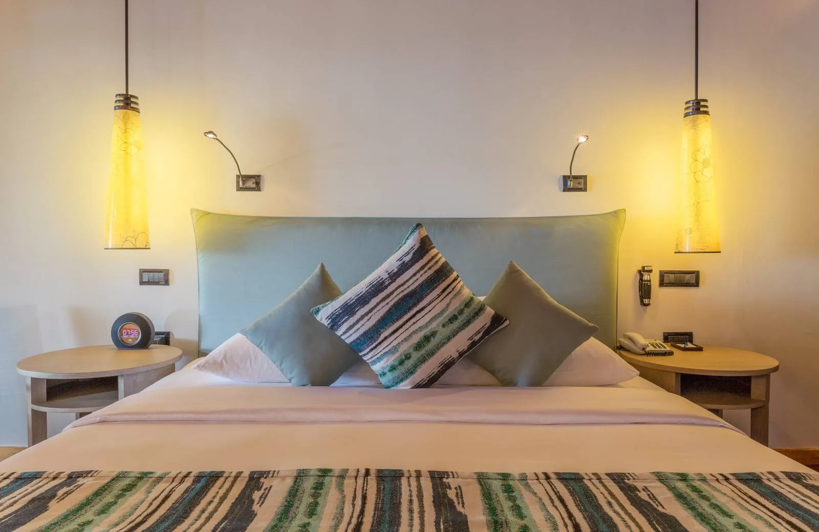 Vilamendhoo Island Resort & Spa 4*