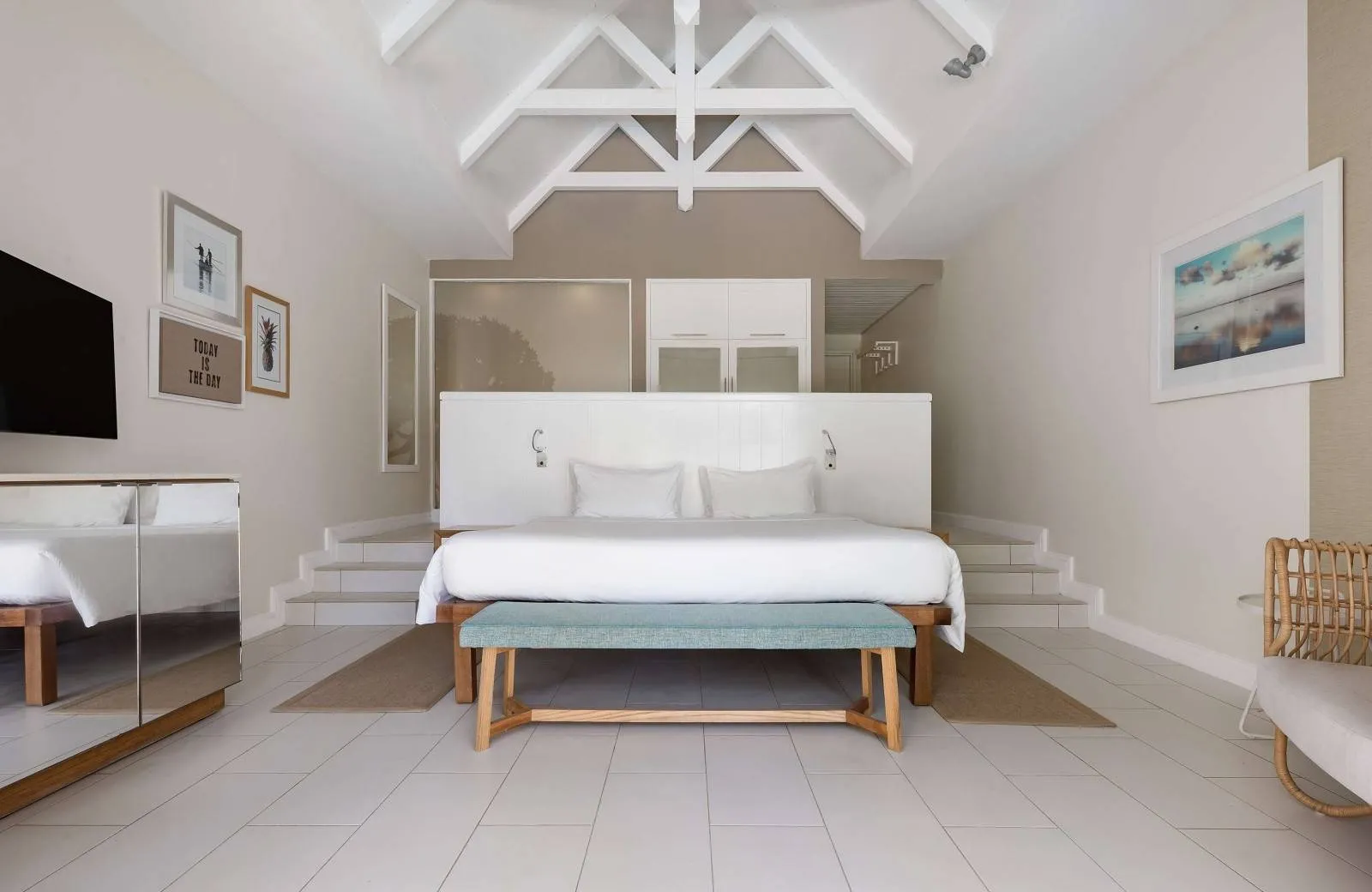 Radisson Blu Azuri Resort & Spa 4*