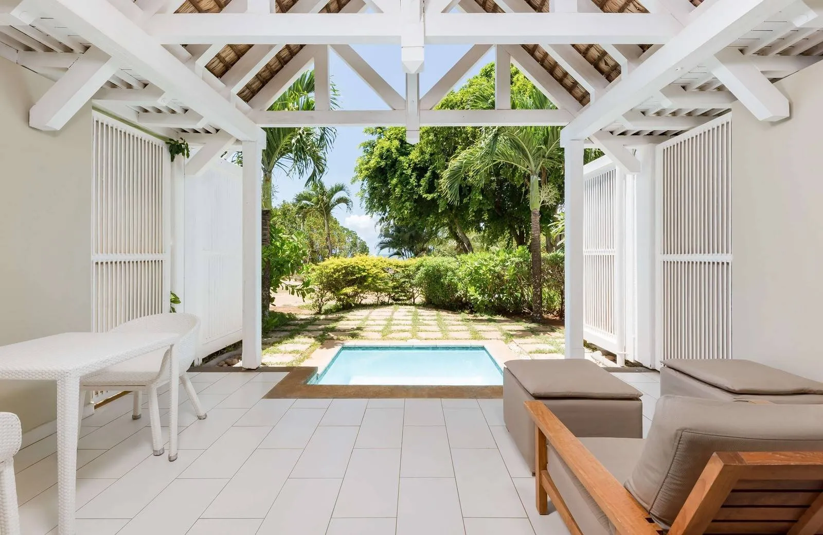 Radisson Blu Azuri Resort & Spa 4*