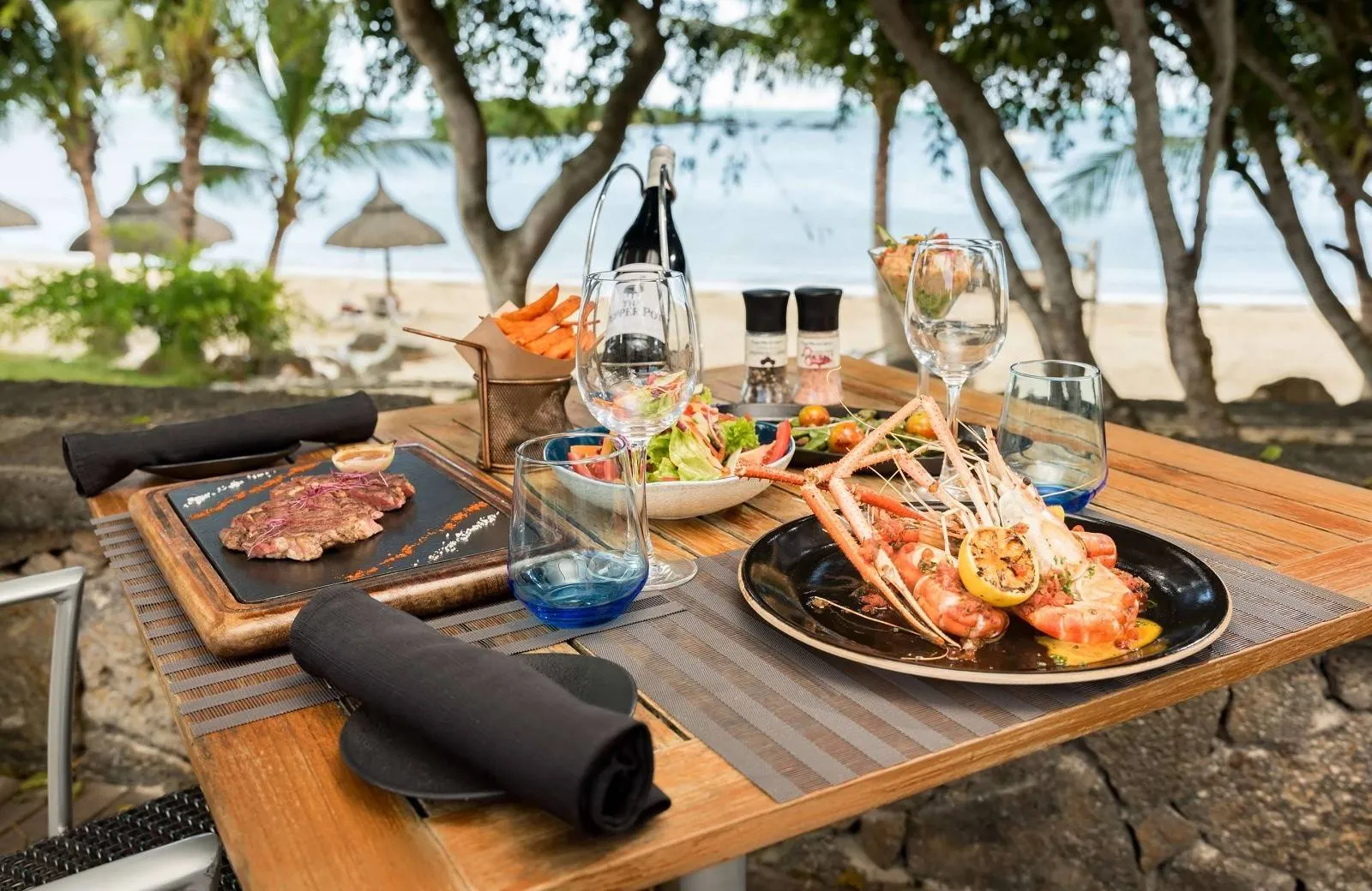 Radisson Blu Azuri Resort & Spa 4*