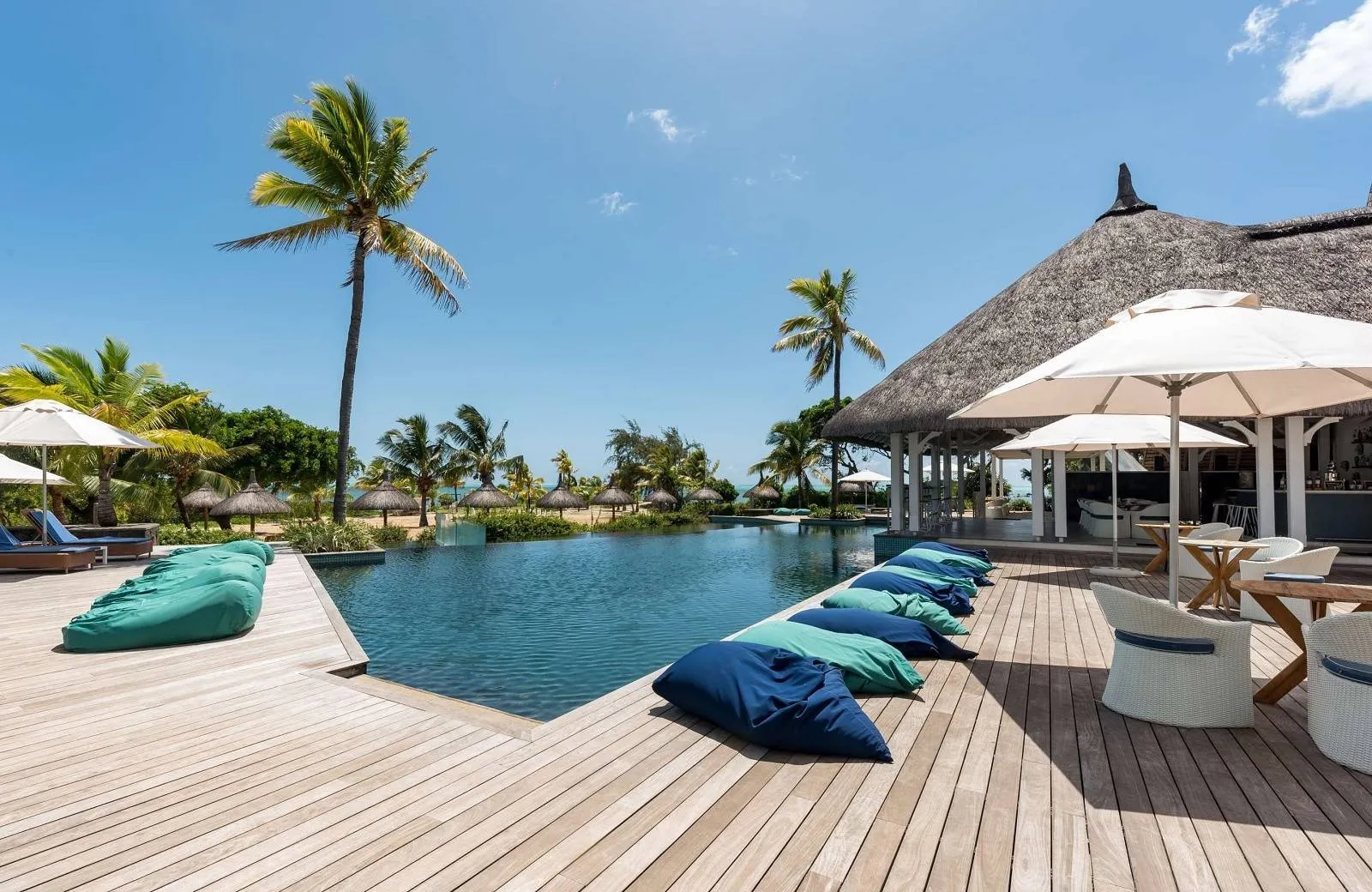 Radisson Blu Azuri Resort & Spa 4*