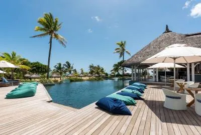 Radisson Blu Azuri Resort & Spa 4*