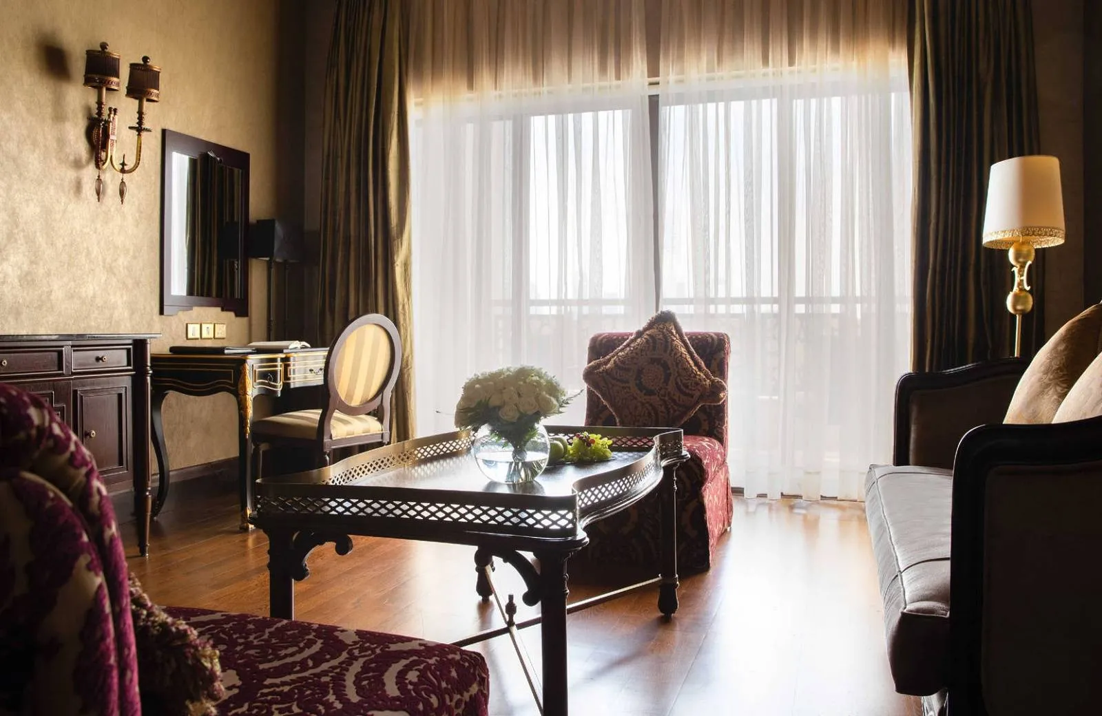 Jumeirah Zabeel Saray 5*