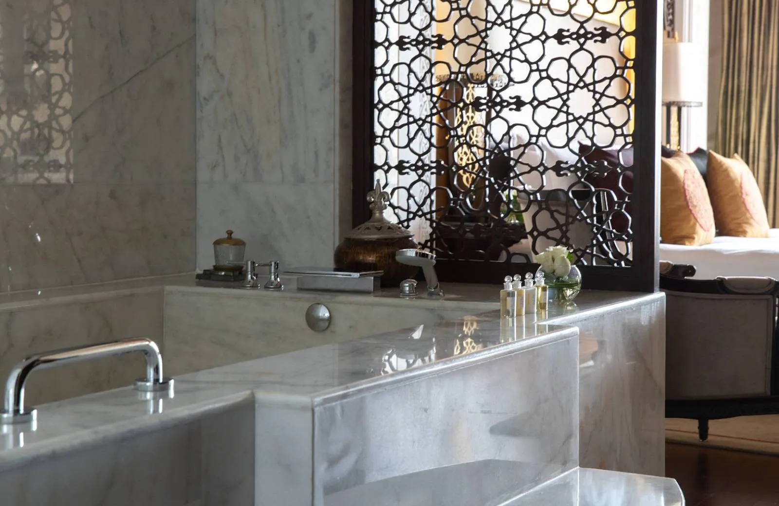 Jumeirah Zabeel Saray 5*