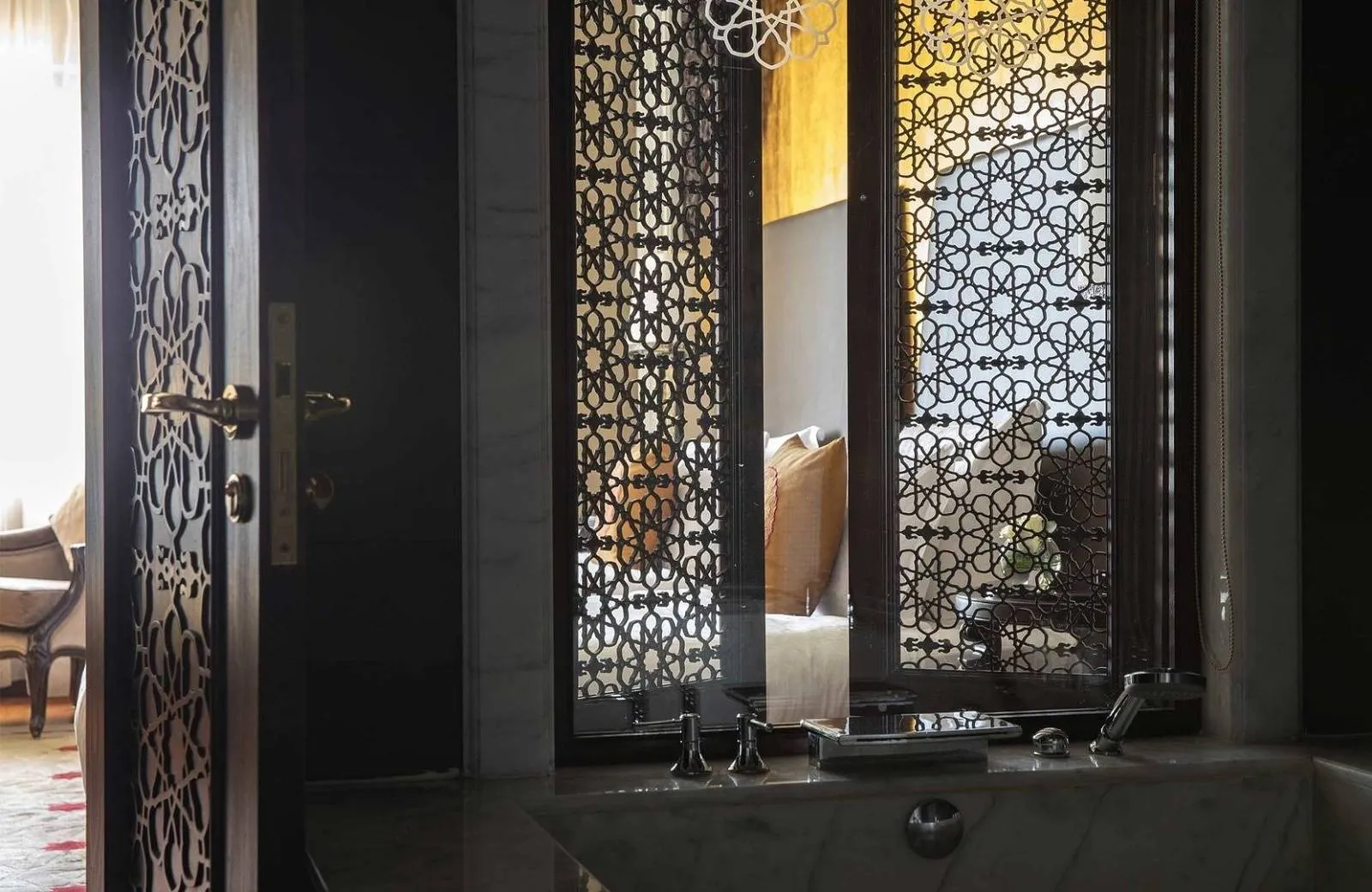 Jumeirah Zabeel Saray 5*