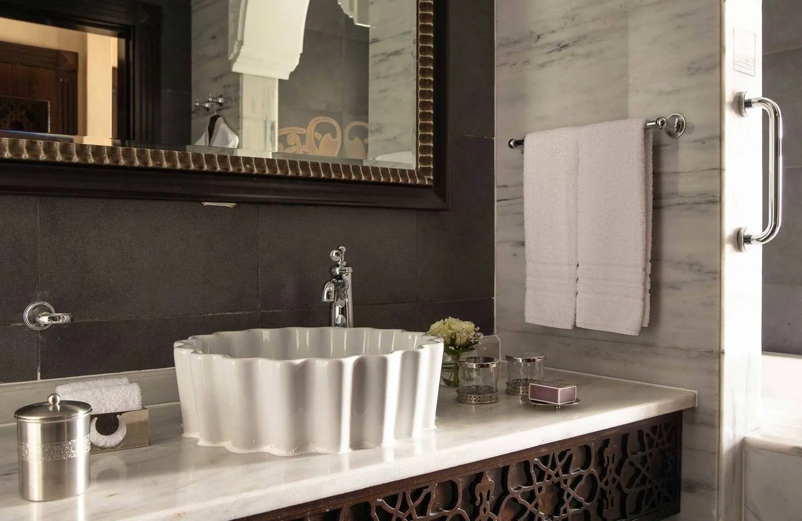 Jumeirah Zabeel Saray 5*