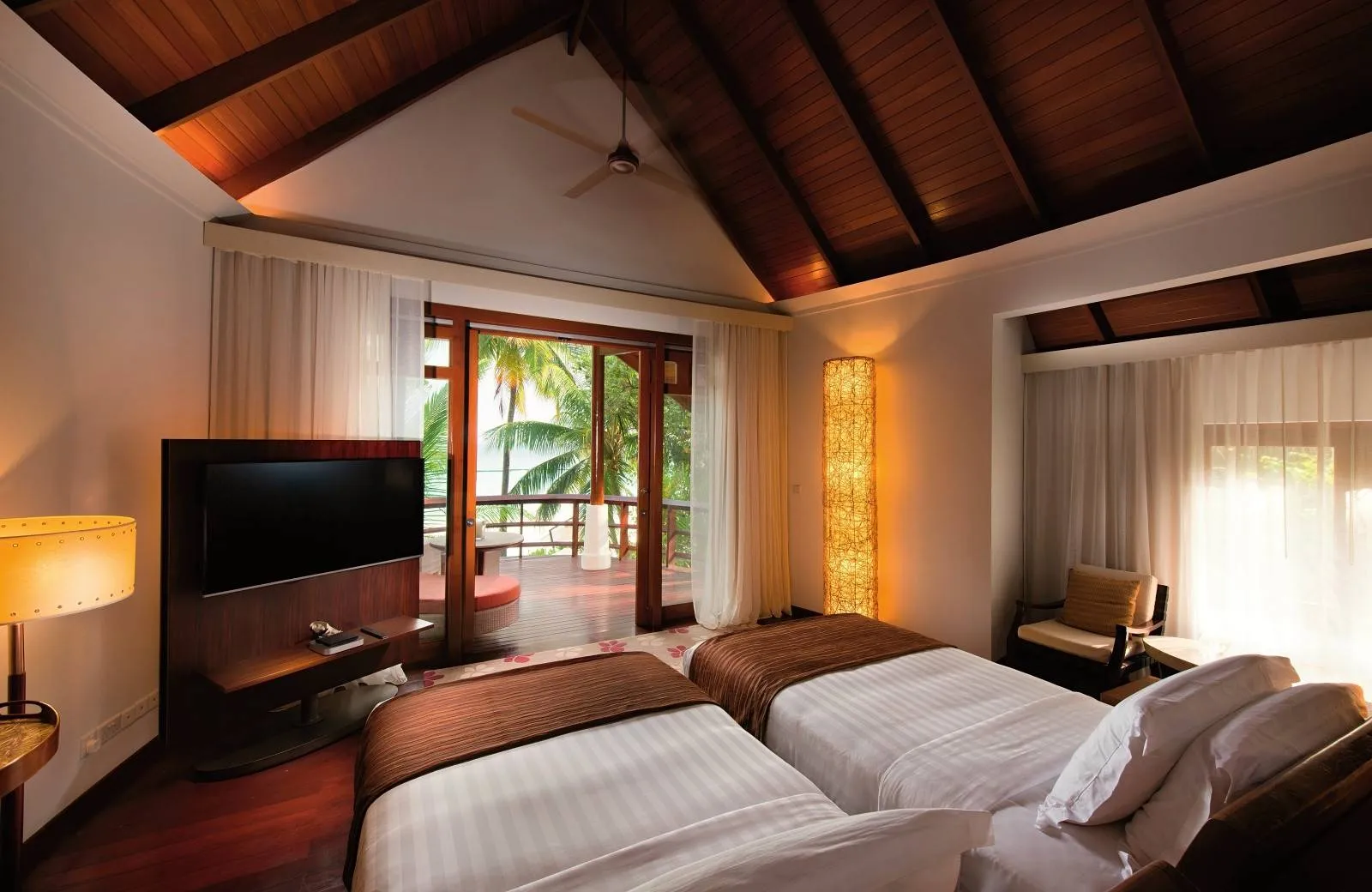 Constance Halaveli Maldives 5*
