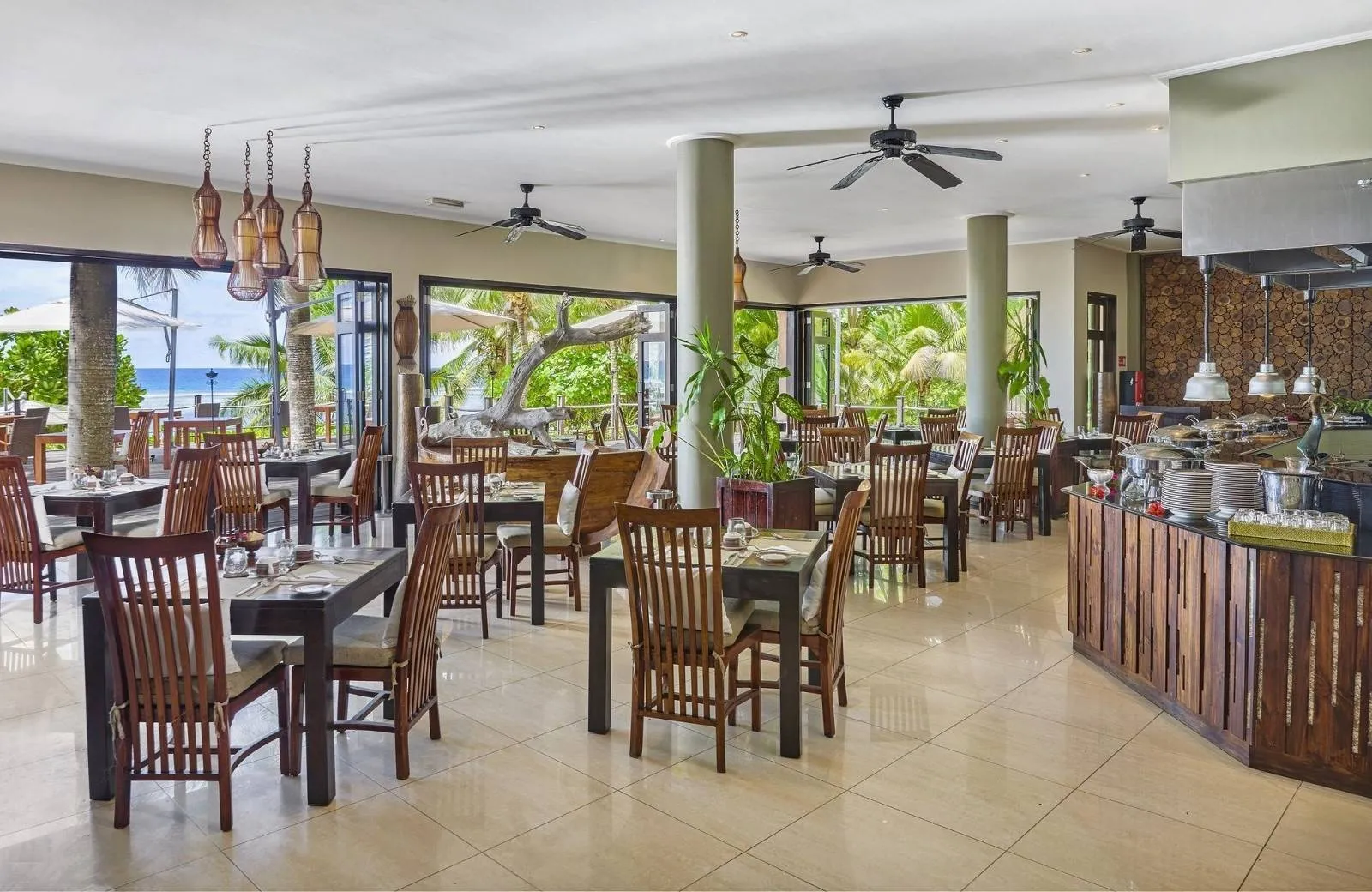 DoubleTree by Hilton Seychelles - Allamanda Resort & Spa 4*