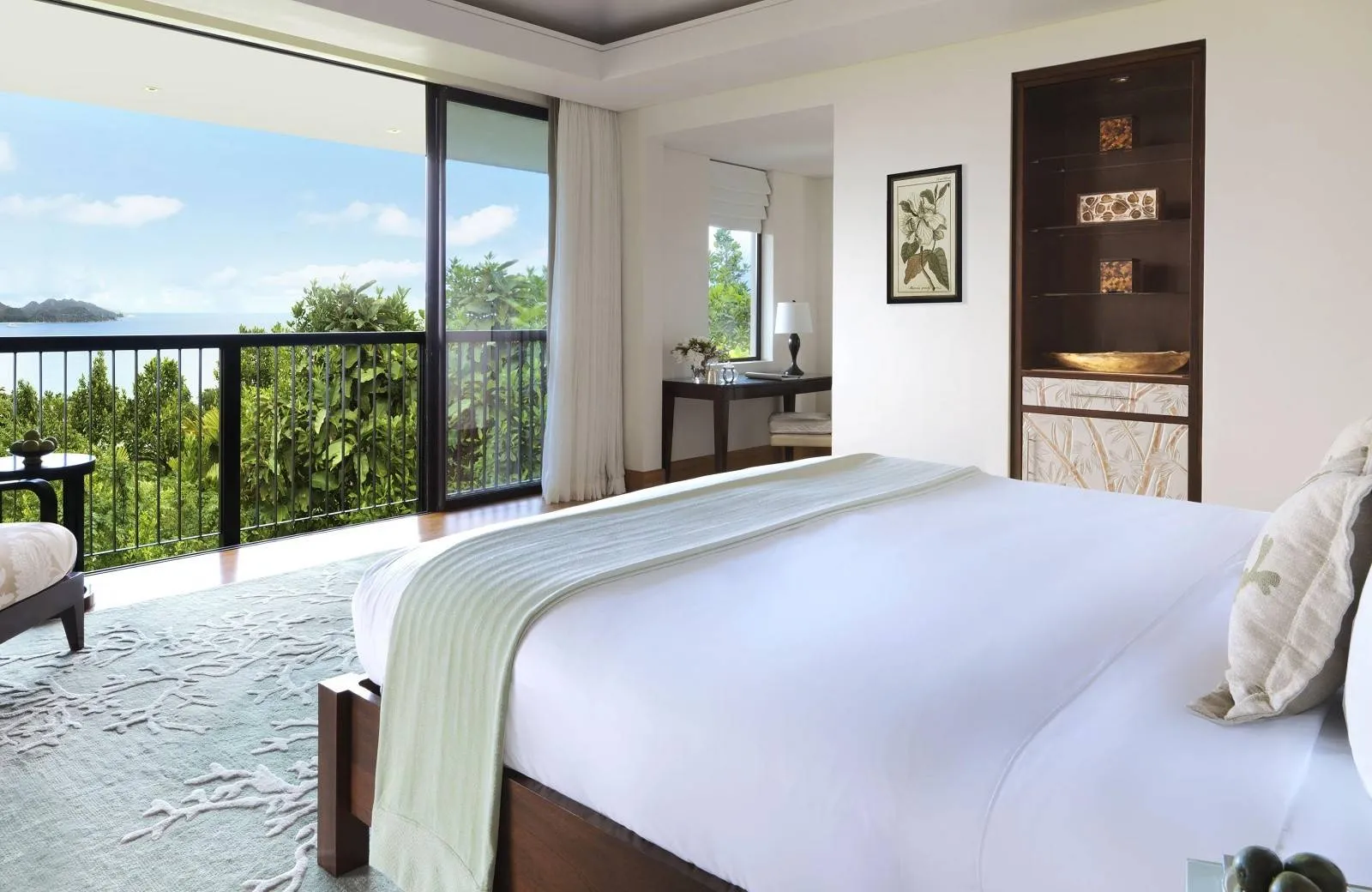 Raffles Seychelles 5*