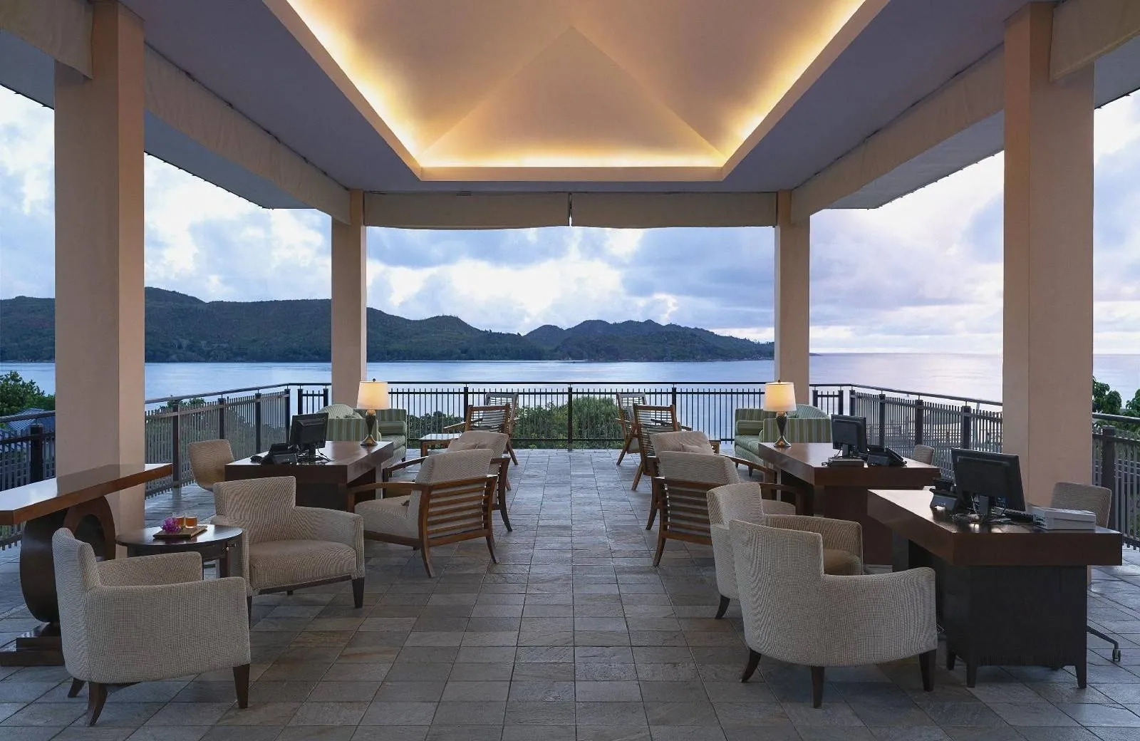 Raffles Seychelles 5*