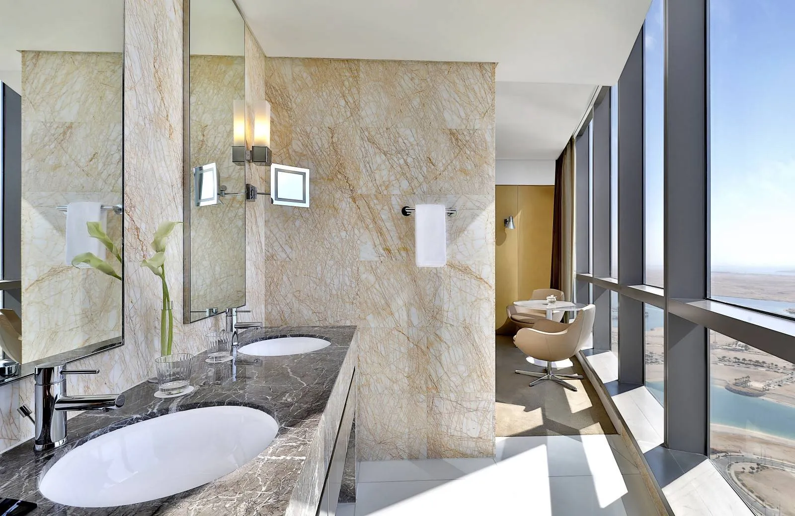 Conrad Abu Dhabi Etihad Towers 5*