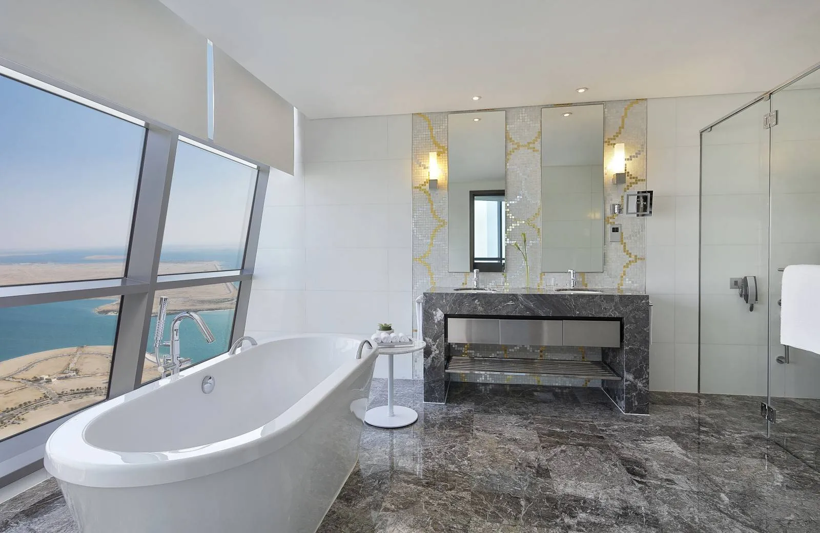 Conrad Abu Dhabi Etihad Towers 5*