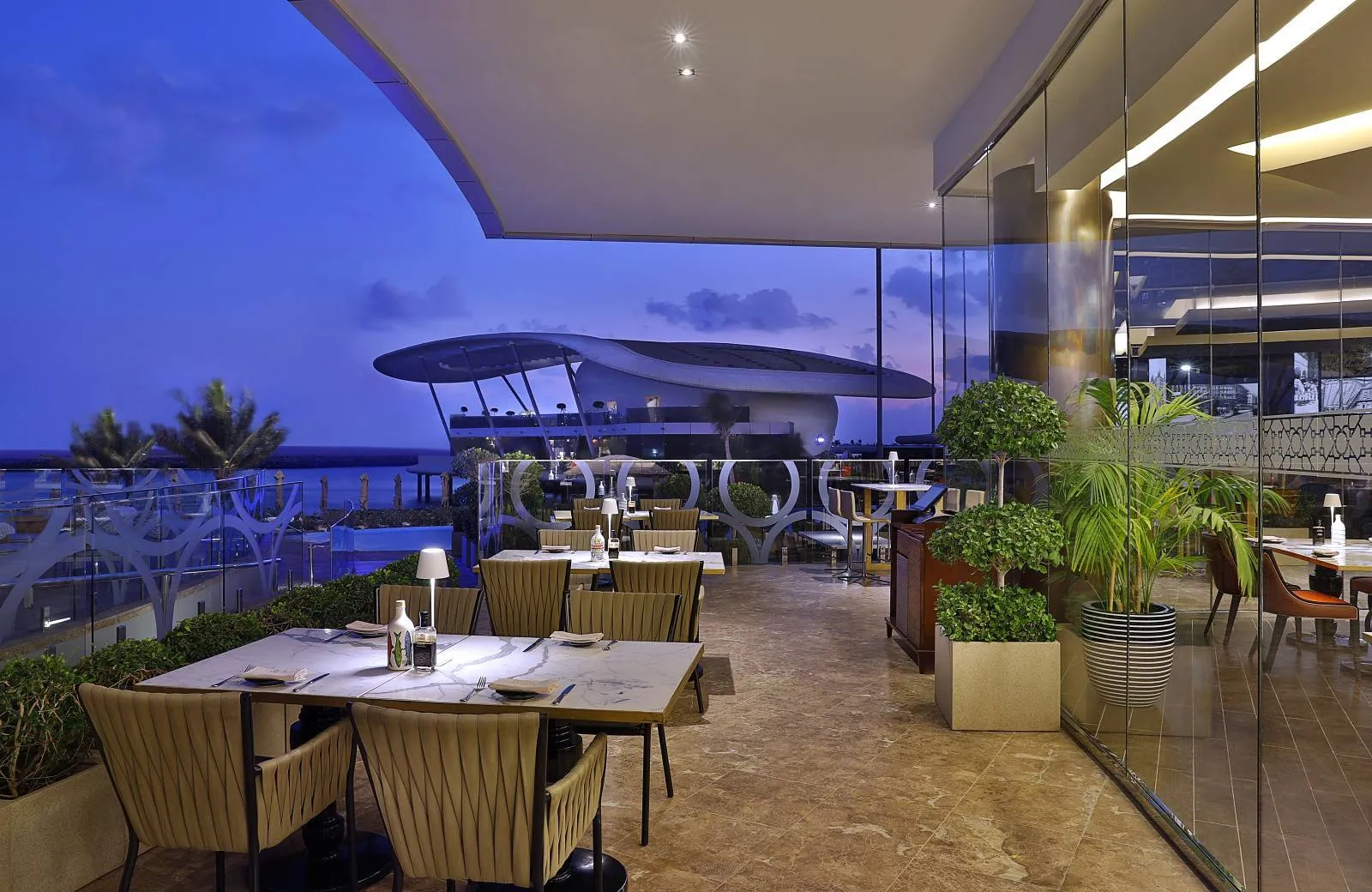 Conrad Abu Dhabi Etihad Towers 5*