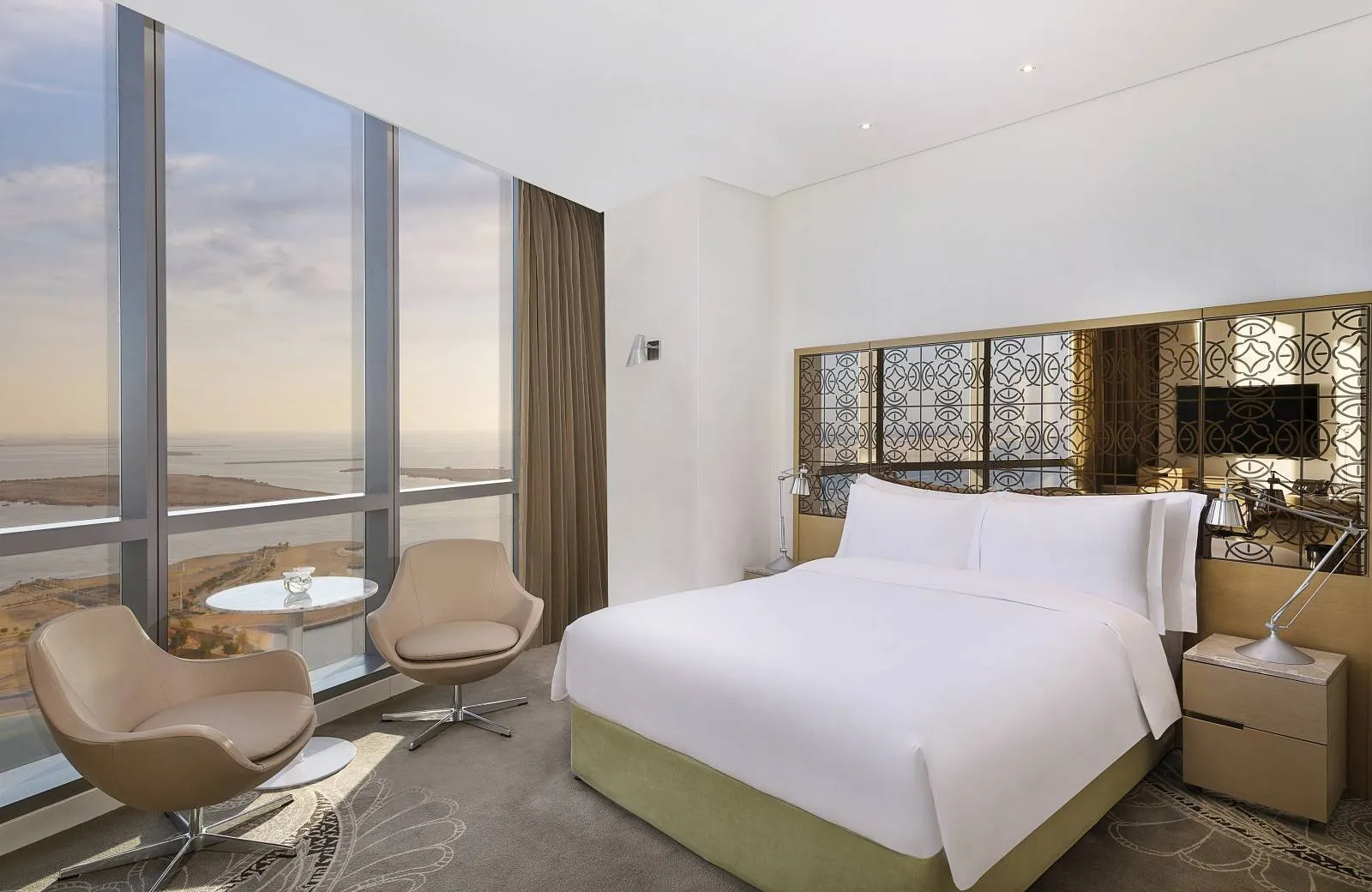 Conrad Abu Dhabi Etihad Towers 5*