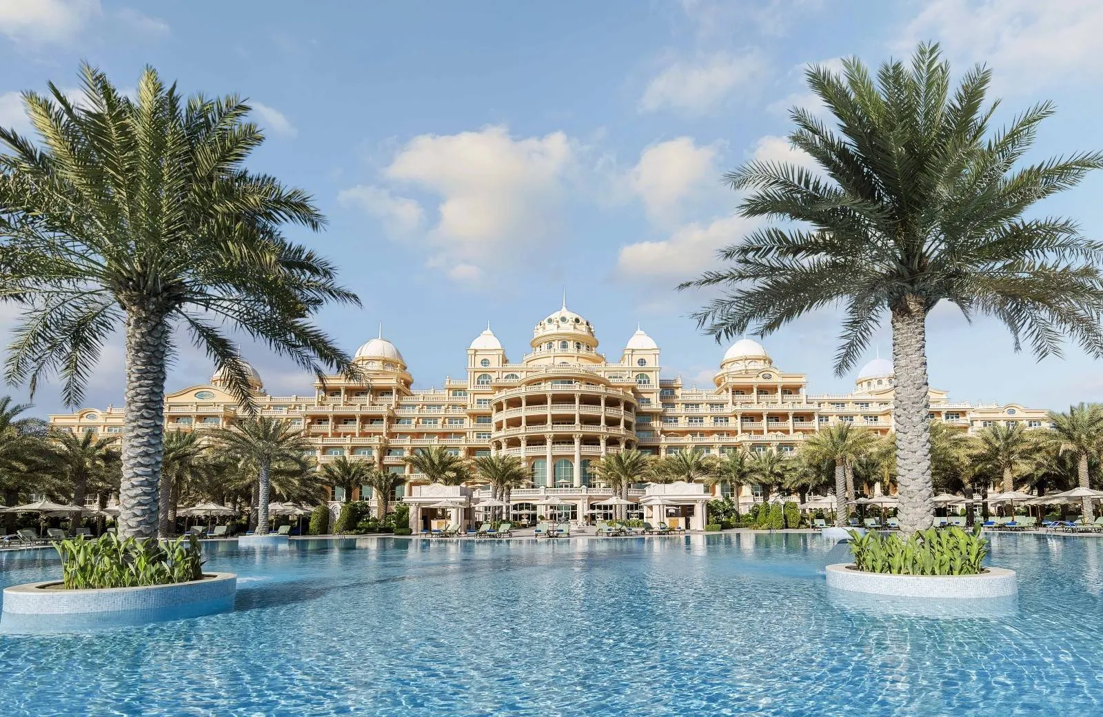 Raffles The Palm Dubai 5*
