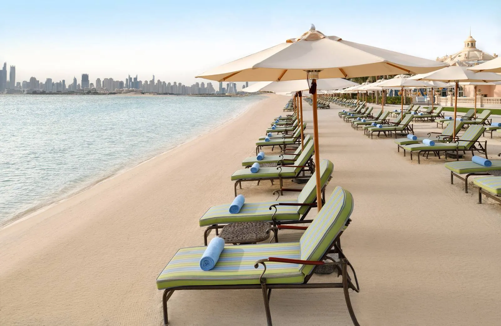Raffles The Palm Dubai 5*